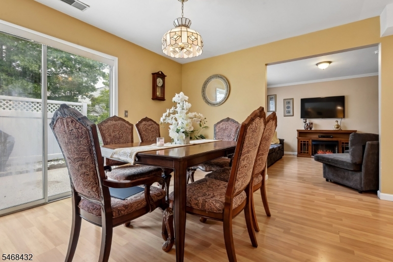 3 Letts Ct Property Photo 6