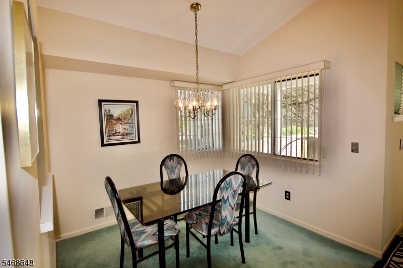 10 Quincy Ct Property Photo 10
