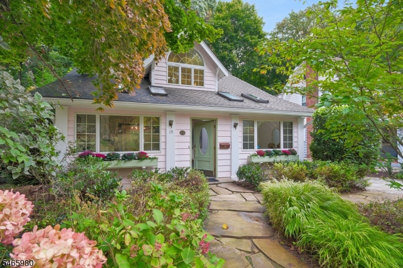 15 Patton Pl Property Photo 1