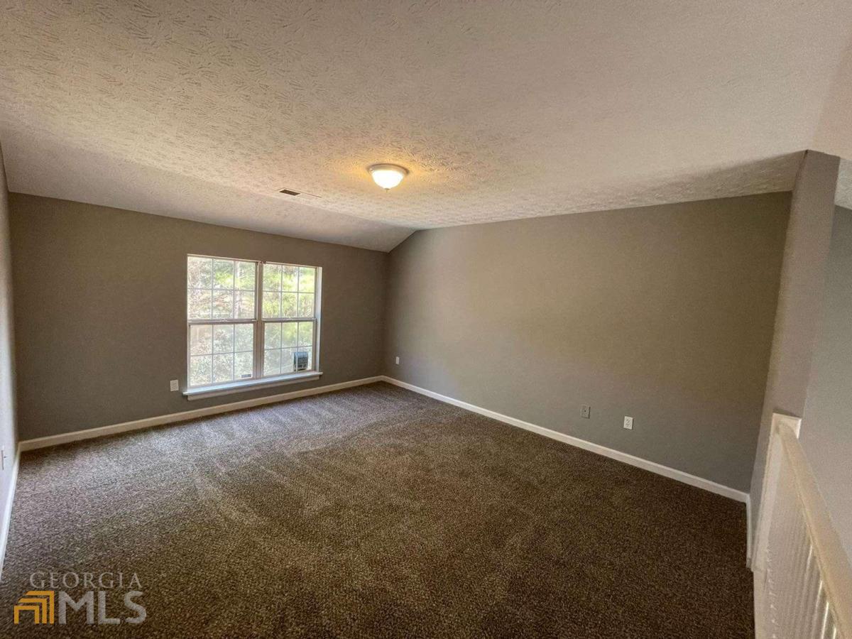 2162 Anconia Circle Property Photo 2