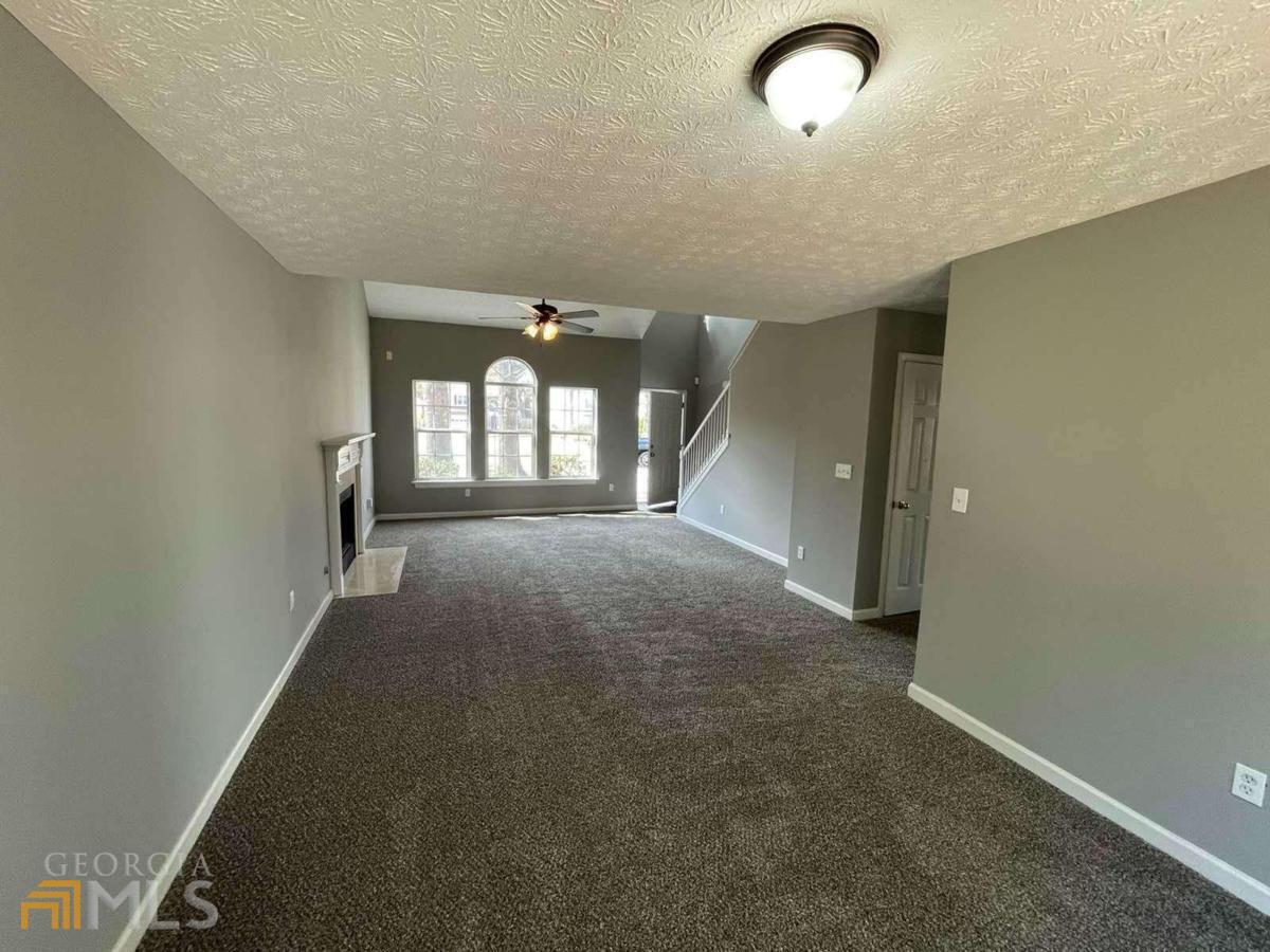 2162 Anconia Circle Property Photo 7