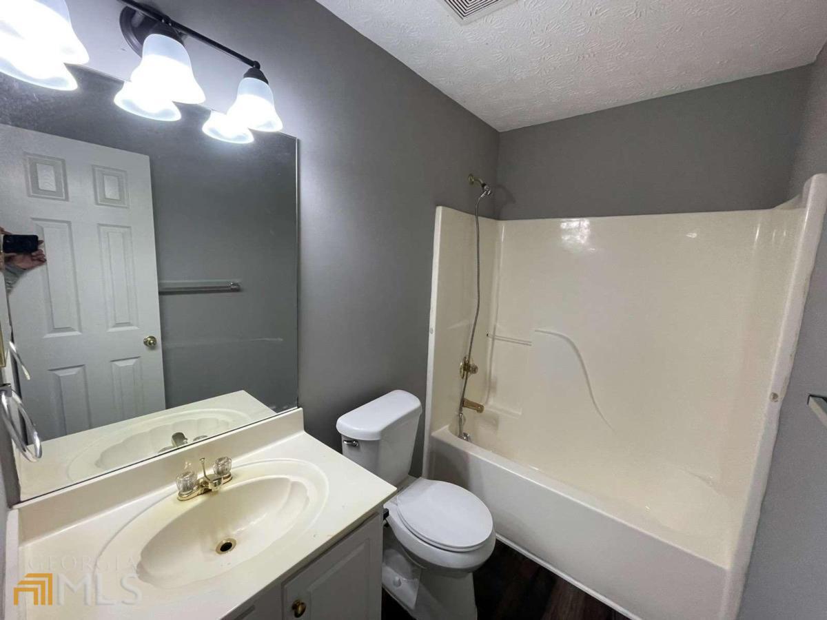 2162 Anconia Circle Property Photo 10