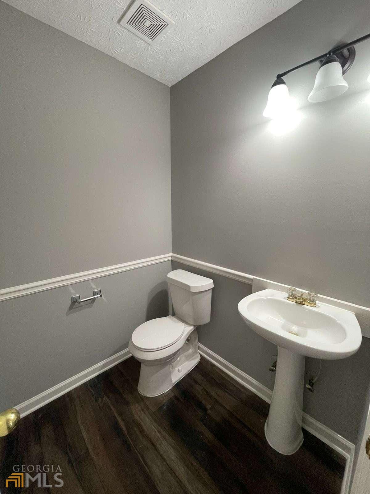 2162 Anconia Circle Property Photo 24