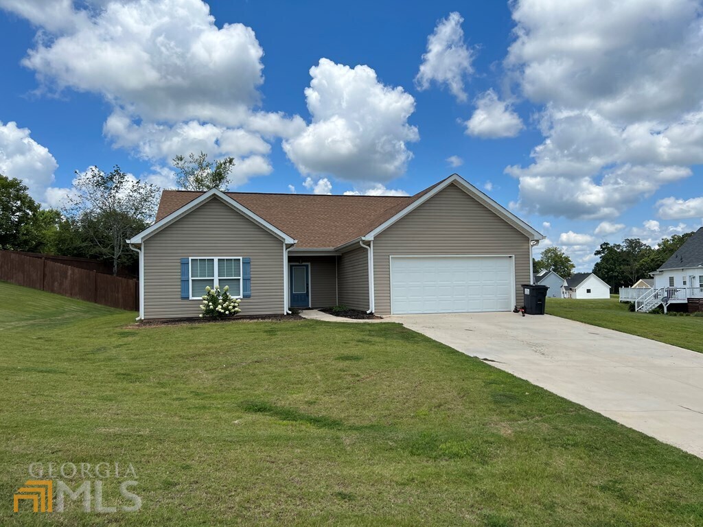 209 Polar Lane Property Photo 1