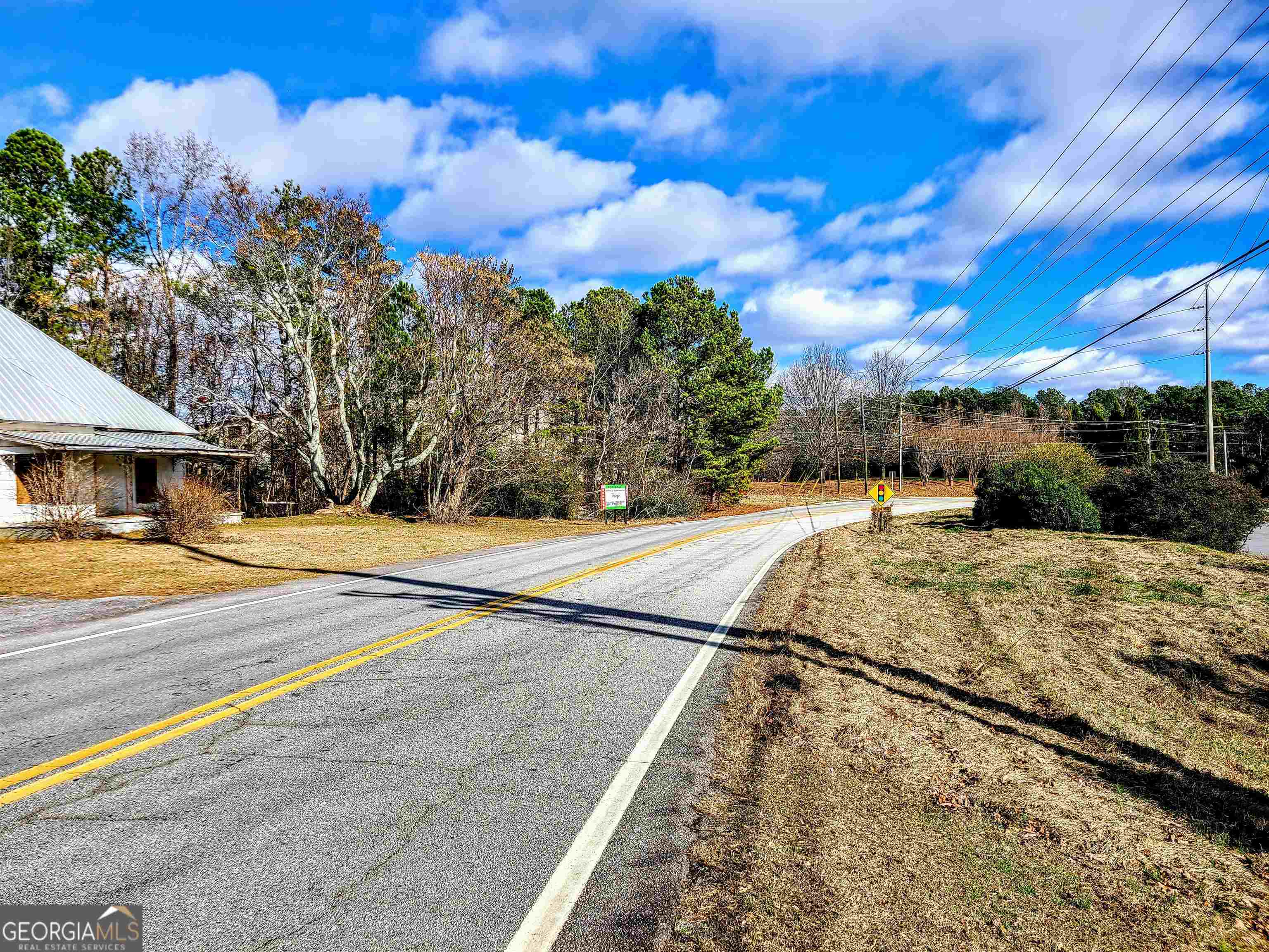 192 Old Peachtree Road Ne Property Photo 8