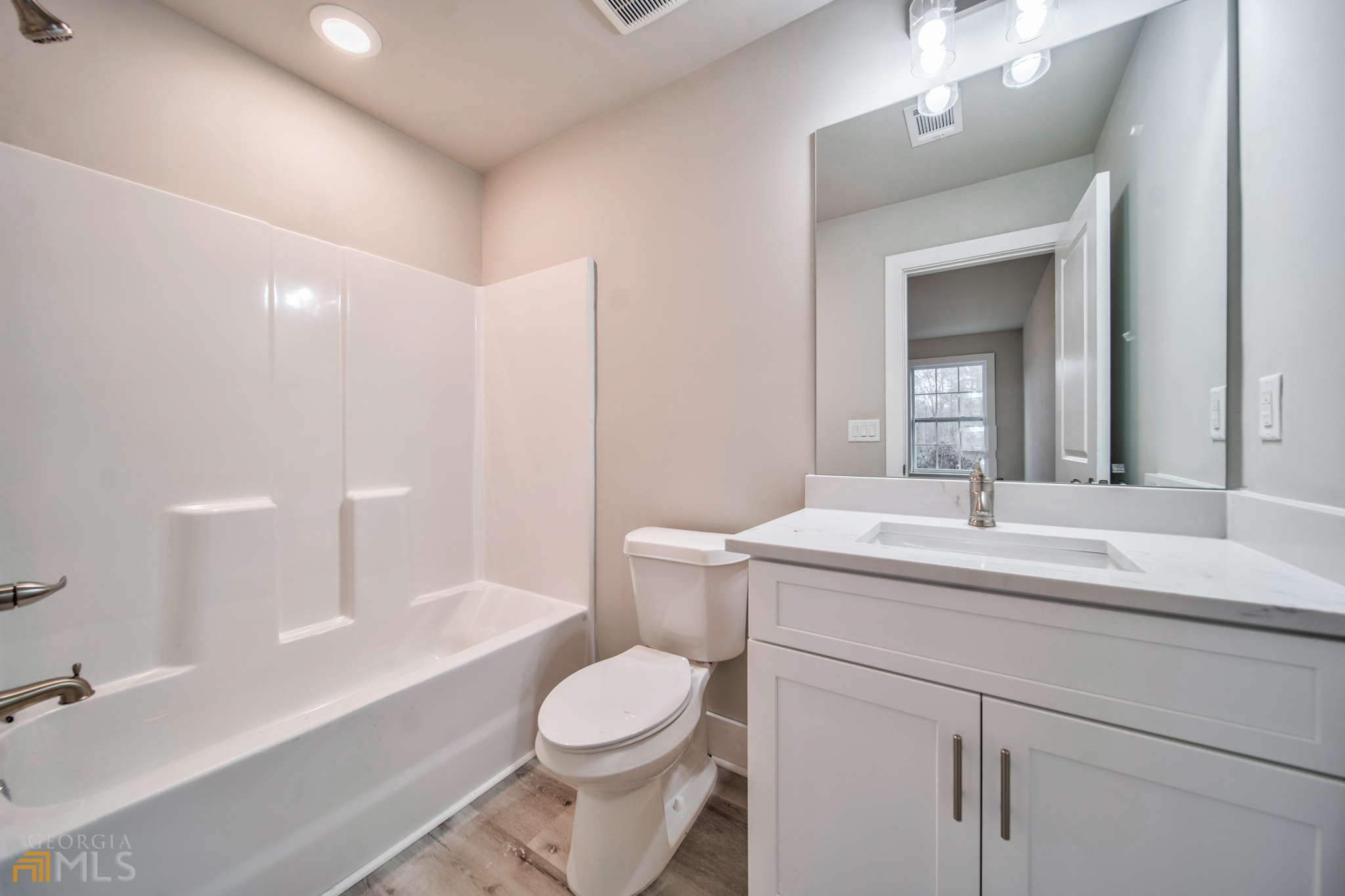 4005 Hamilton Cove Court Property Photo 9