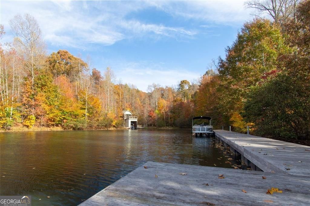 228 Stone Cliff Trace Property Photo 31