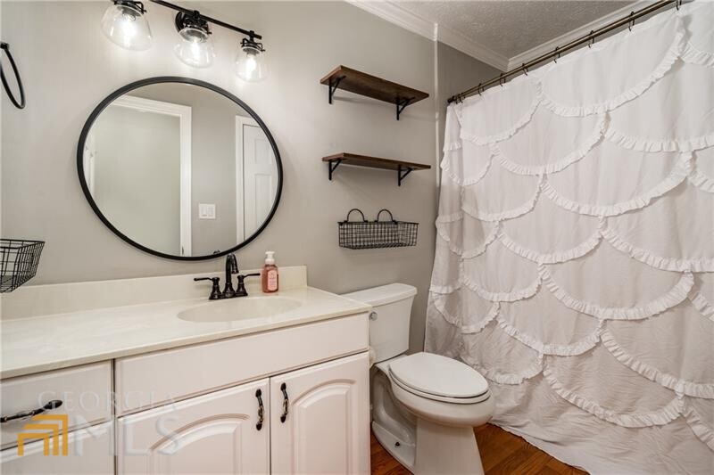 1920 Rock House Road Property Photo 12