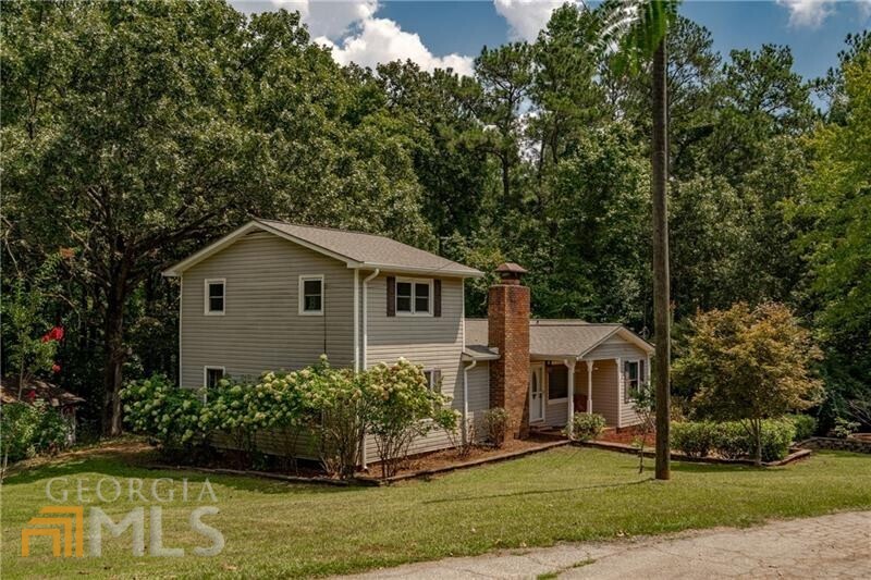1920 Rock House Road Property Photo 14