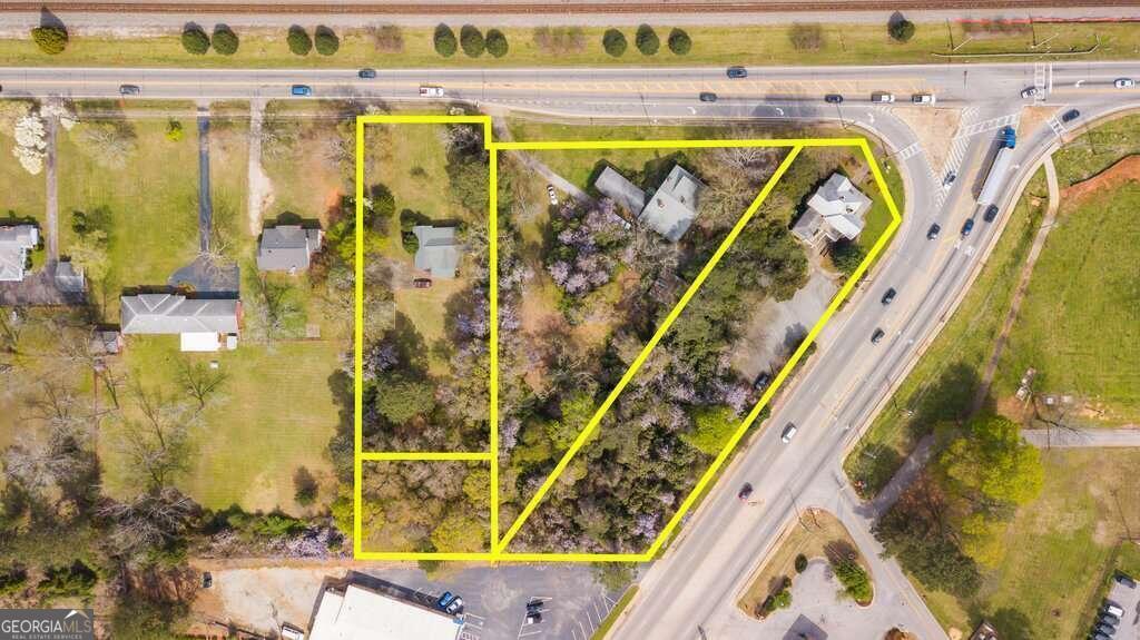 3590 Highway 42 Property Photo 1