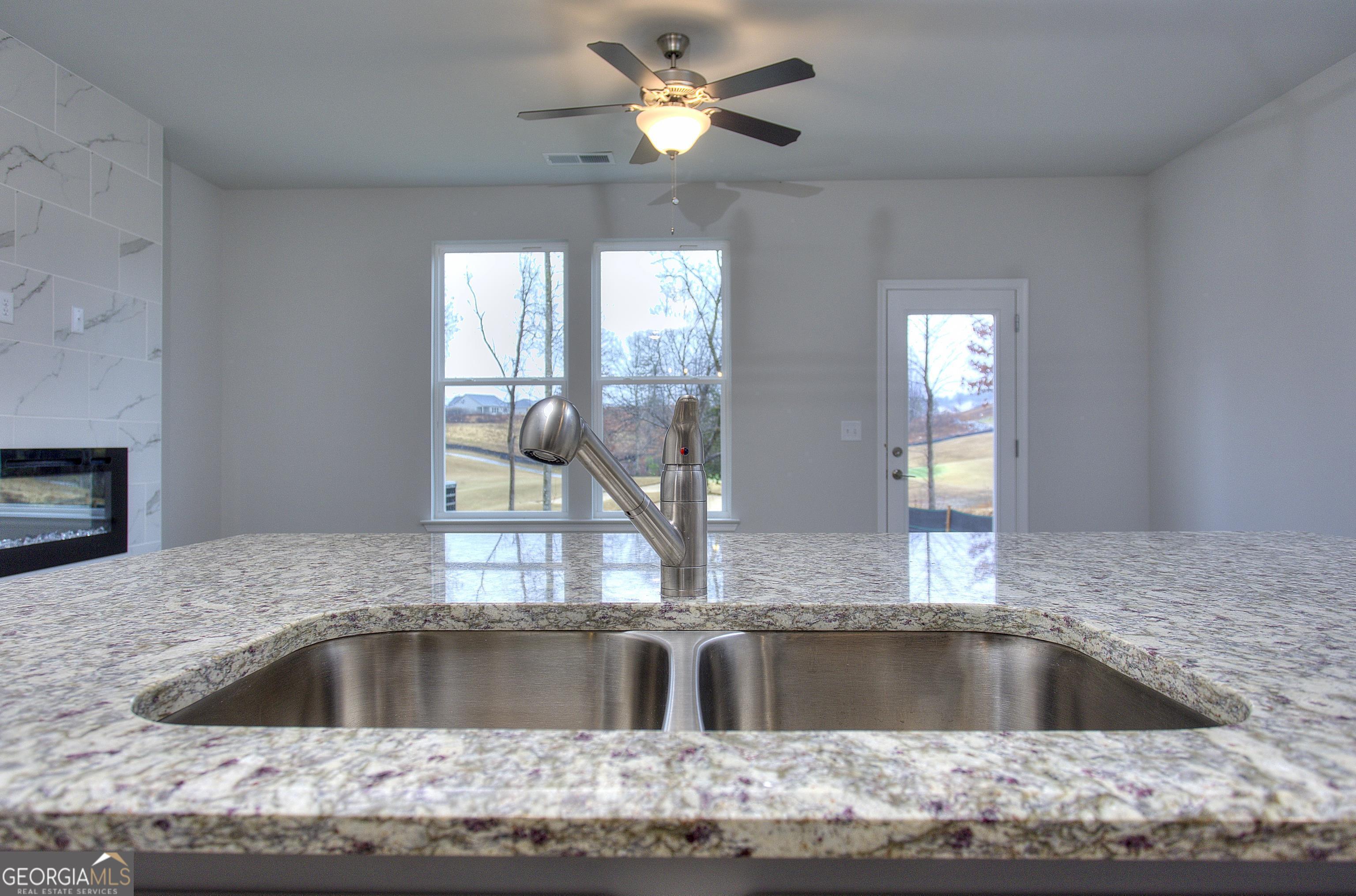120 Greenview Court # 1401 Property Photo 11