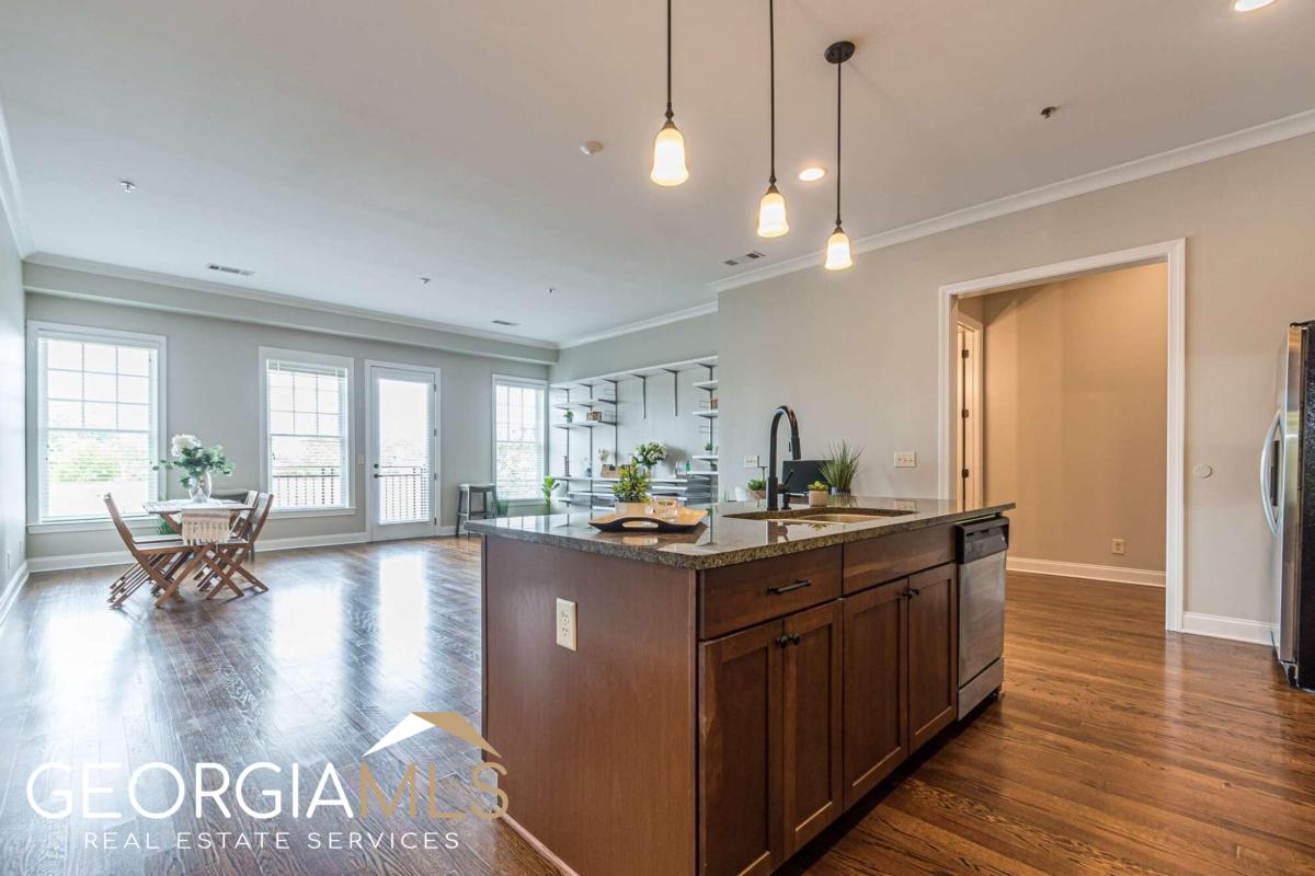 360 Chambers Street # 202 Property Photo 8