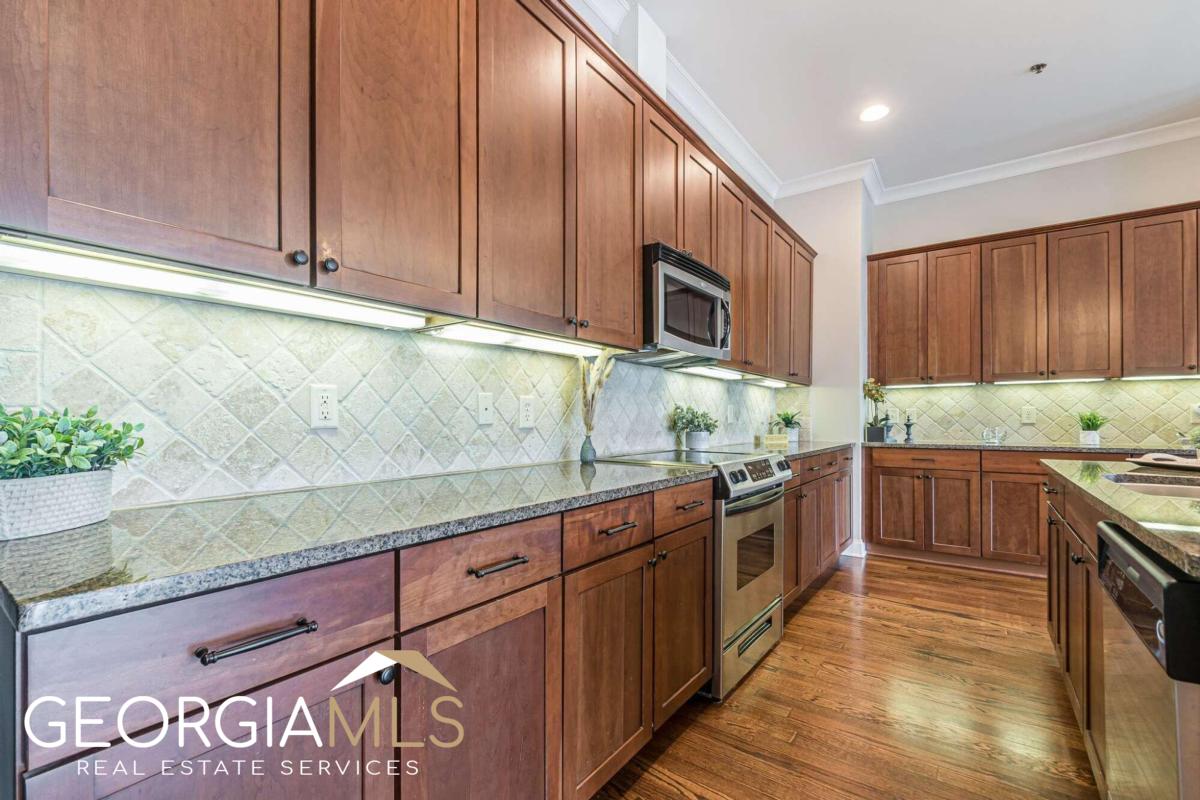 360 Chambers Street # 202 Property Photo 10