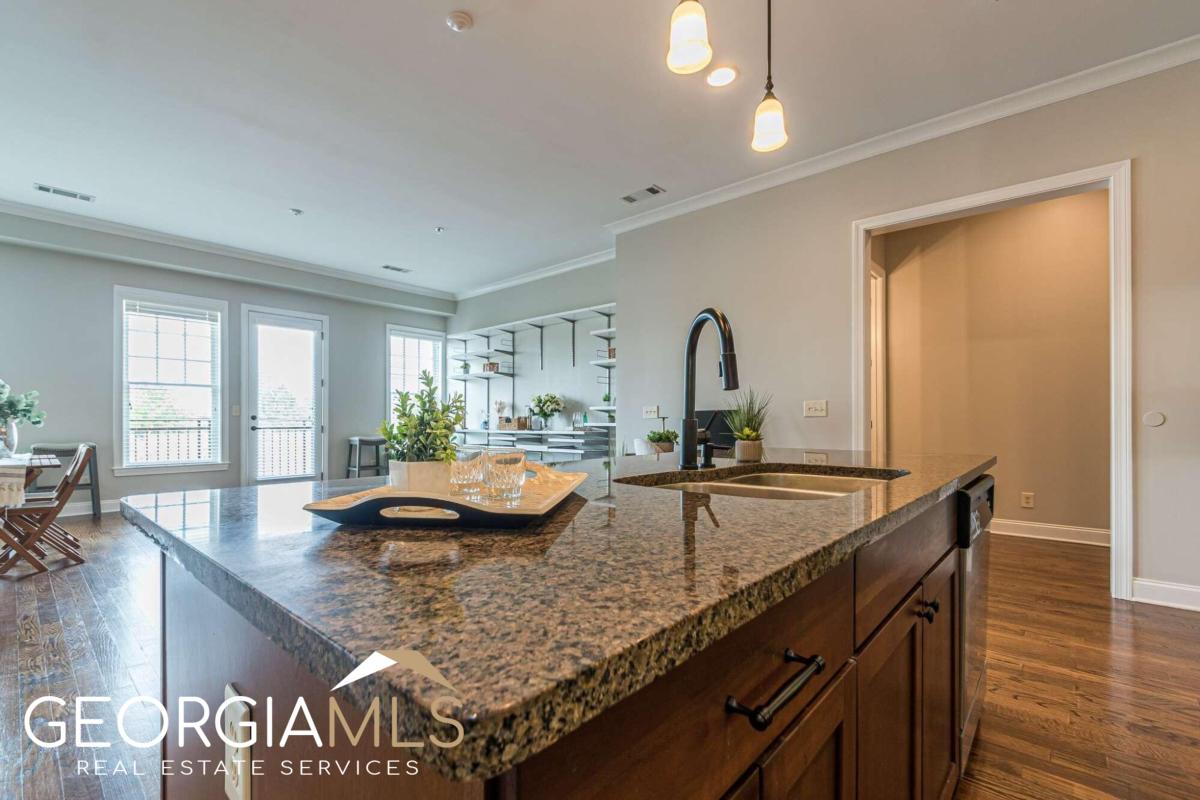 360 Chambers Street # 202 Property Photo 11
