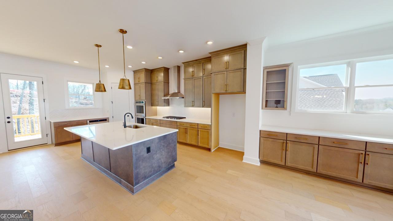 2031 Fern Mountain Property Photo 8