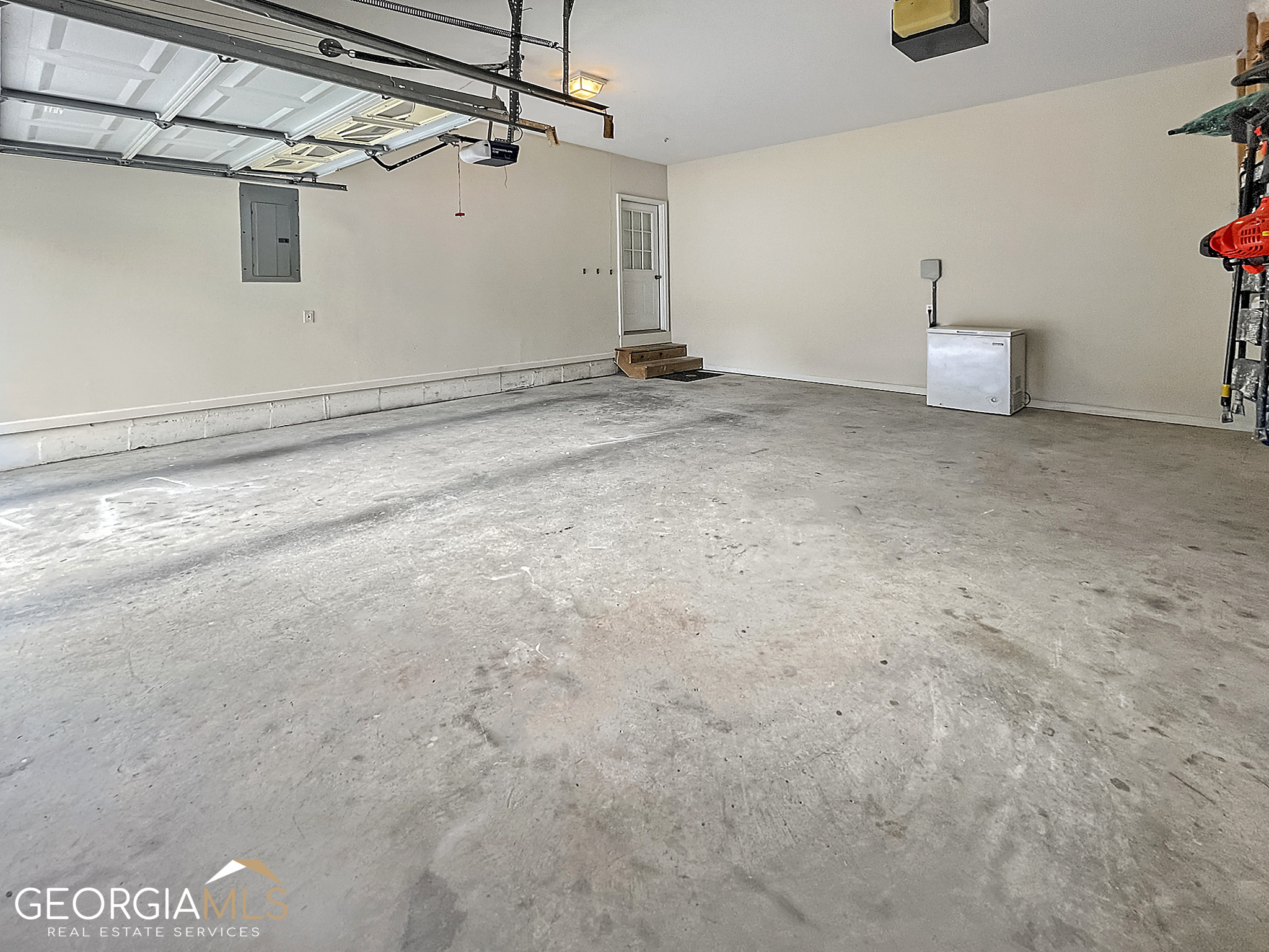 115 Towne Lake Drive Ne Property Photo 45