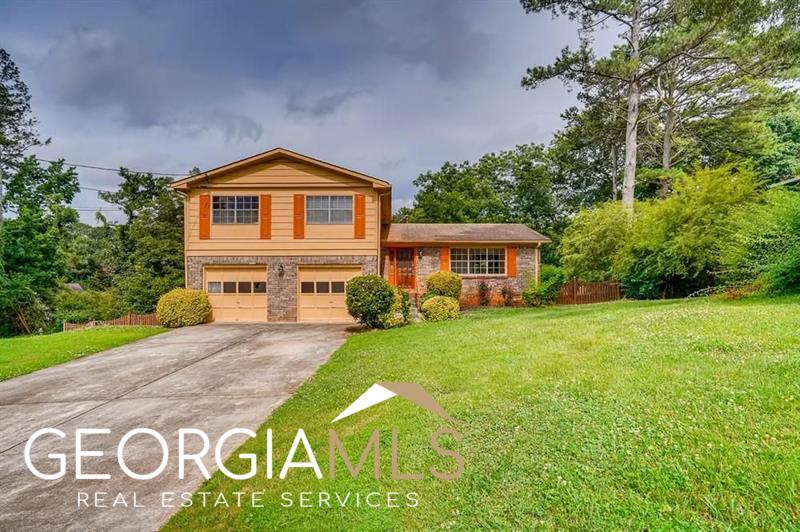 2876 Greenspan Court Property Photo 11