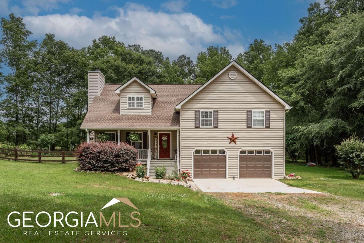 143 Meadow Lakes Drive Property Photo 1