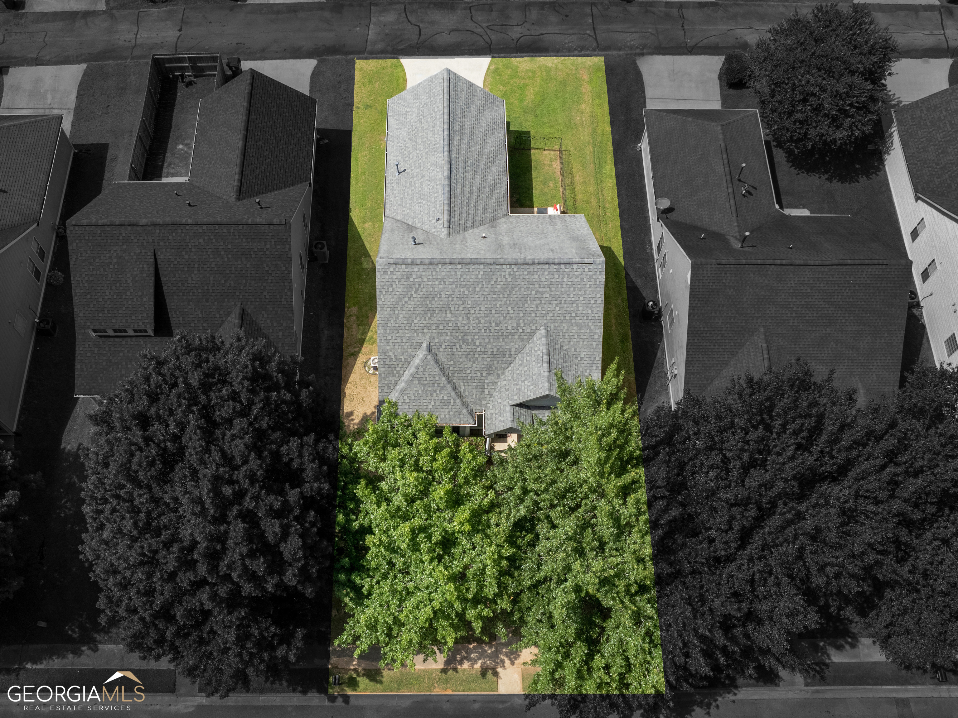 321 Fairdale Trace Property Photo 2