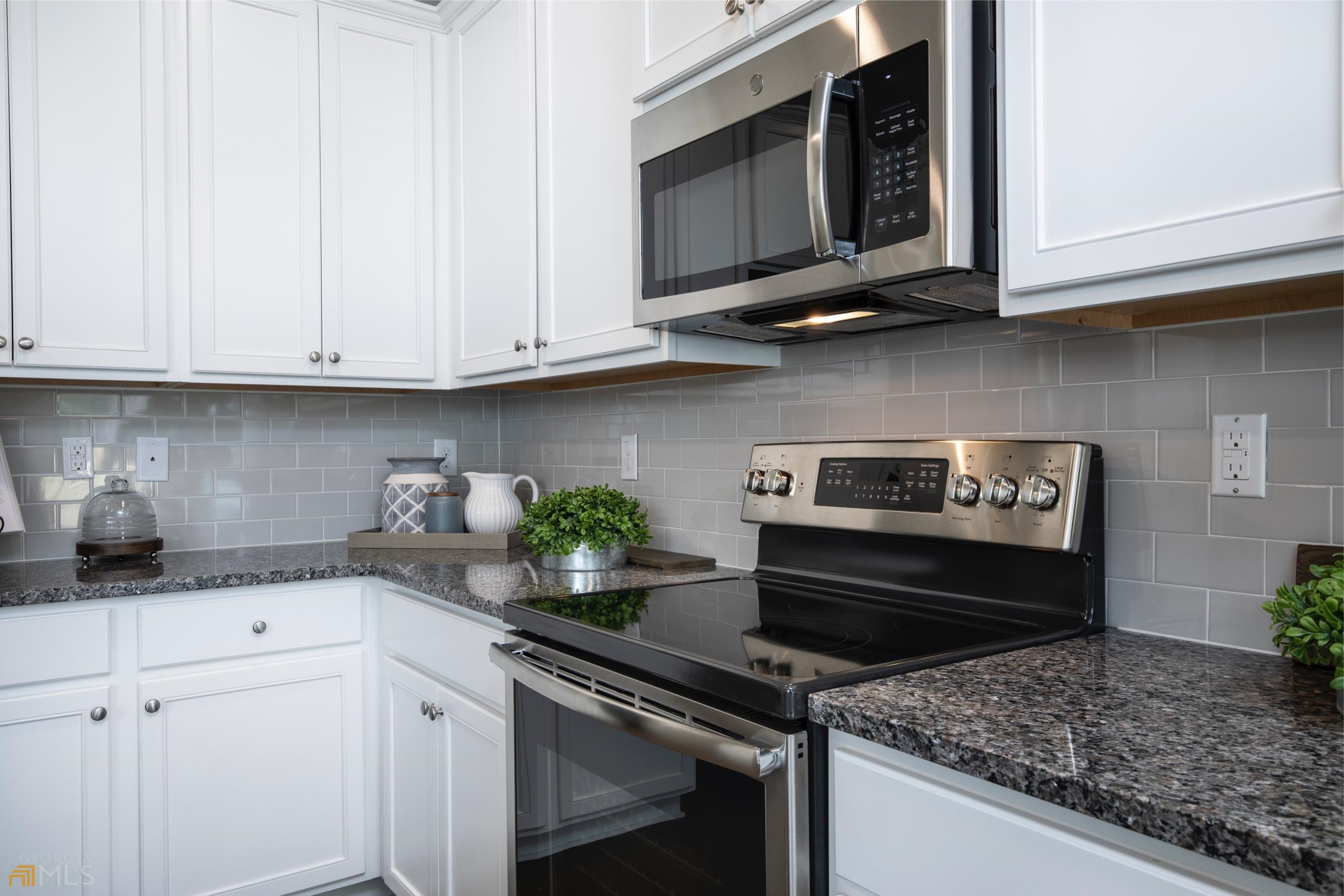 167 Regent Park Property Photo 8