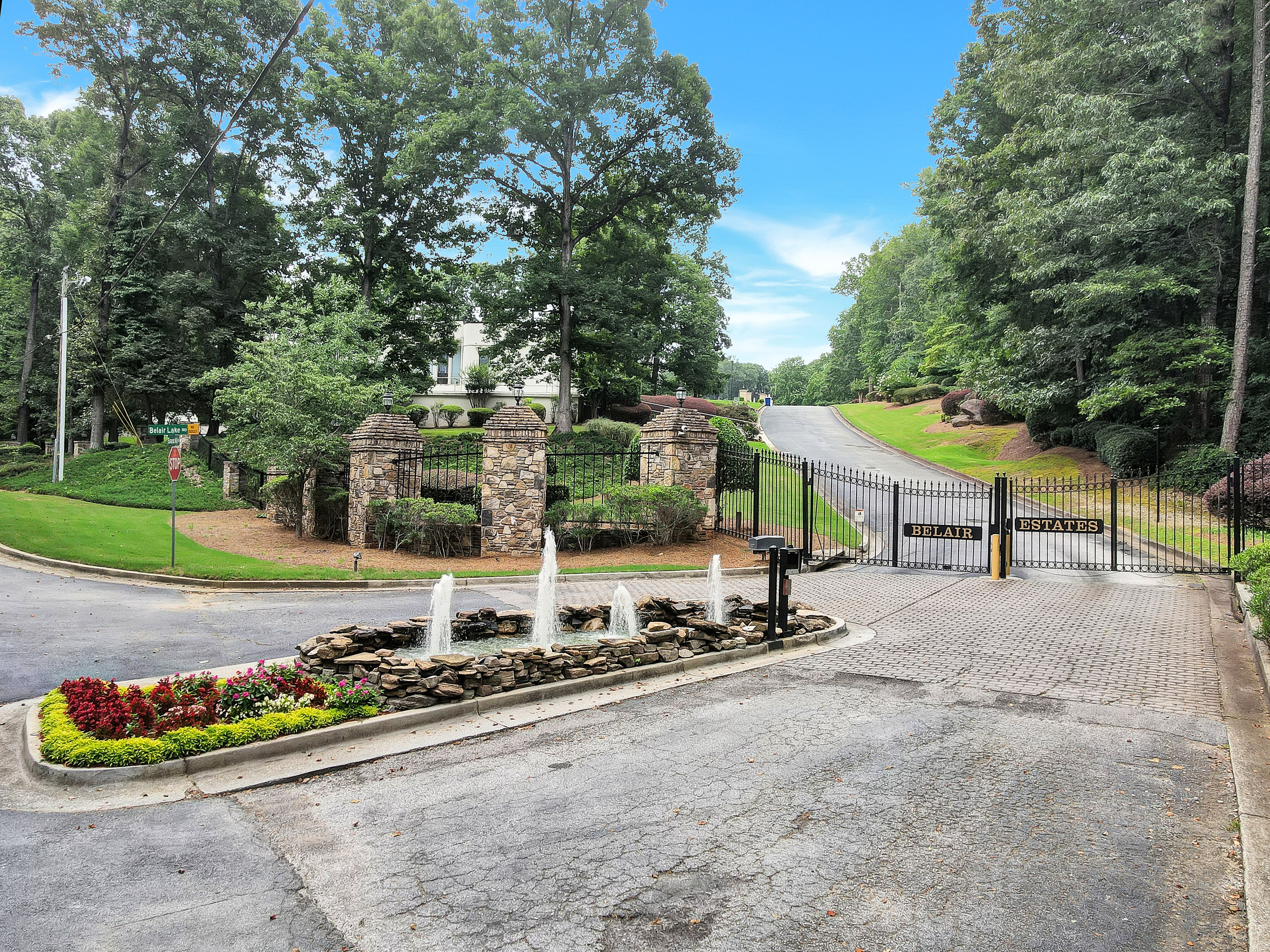 6143 Belair Lake Road Property Photo 2