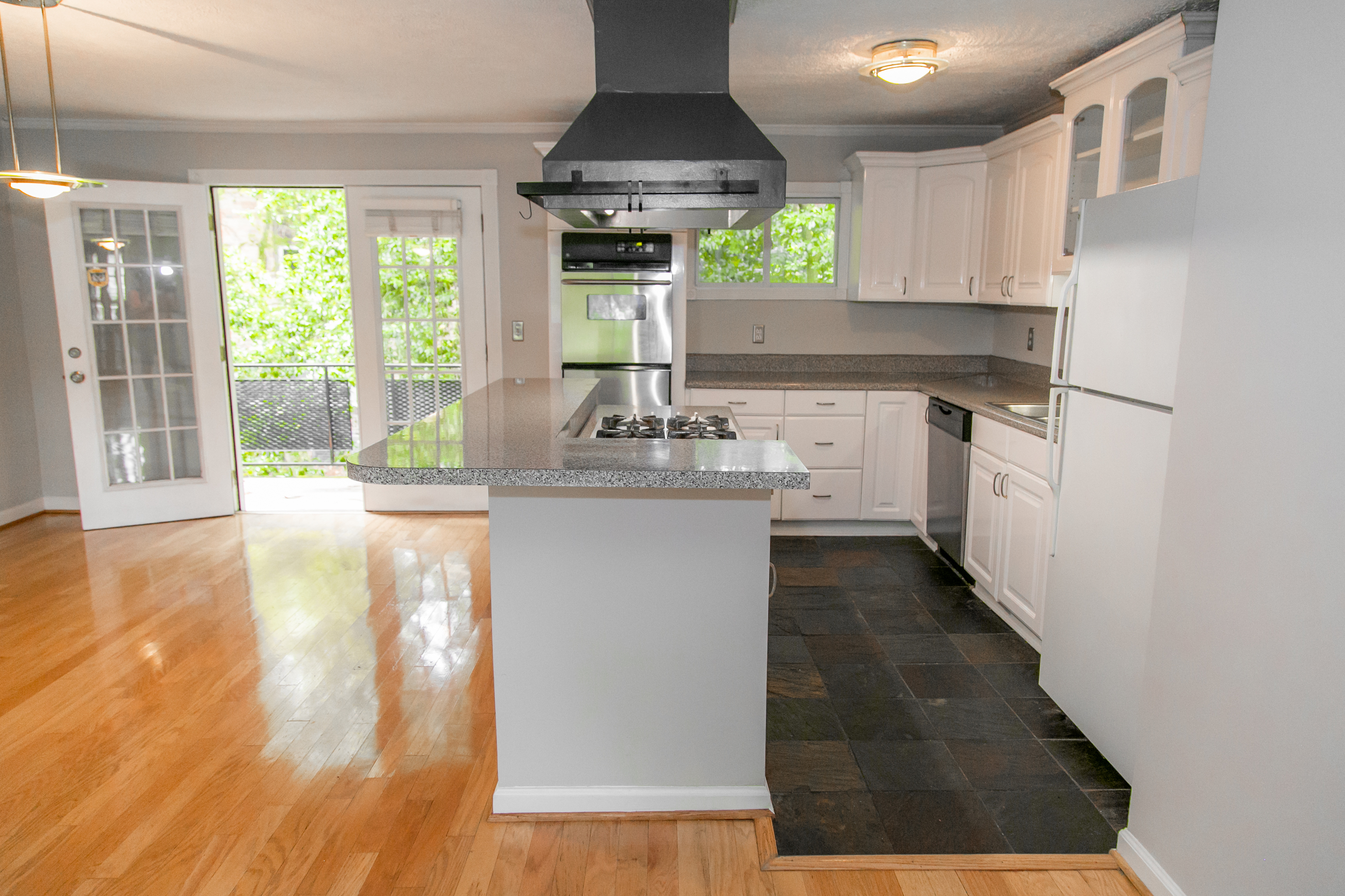 115 Biscayne Drive Nw # C2 Property Photo 3