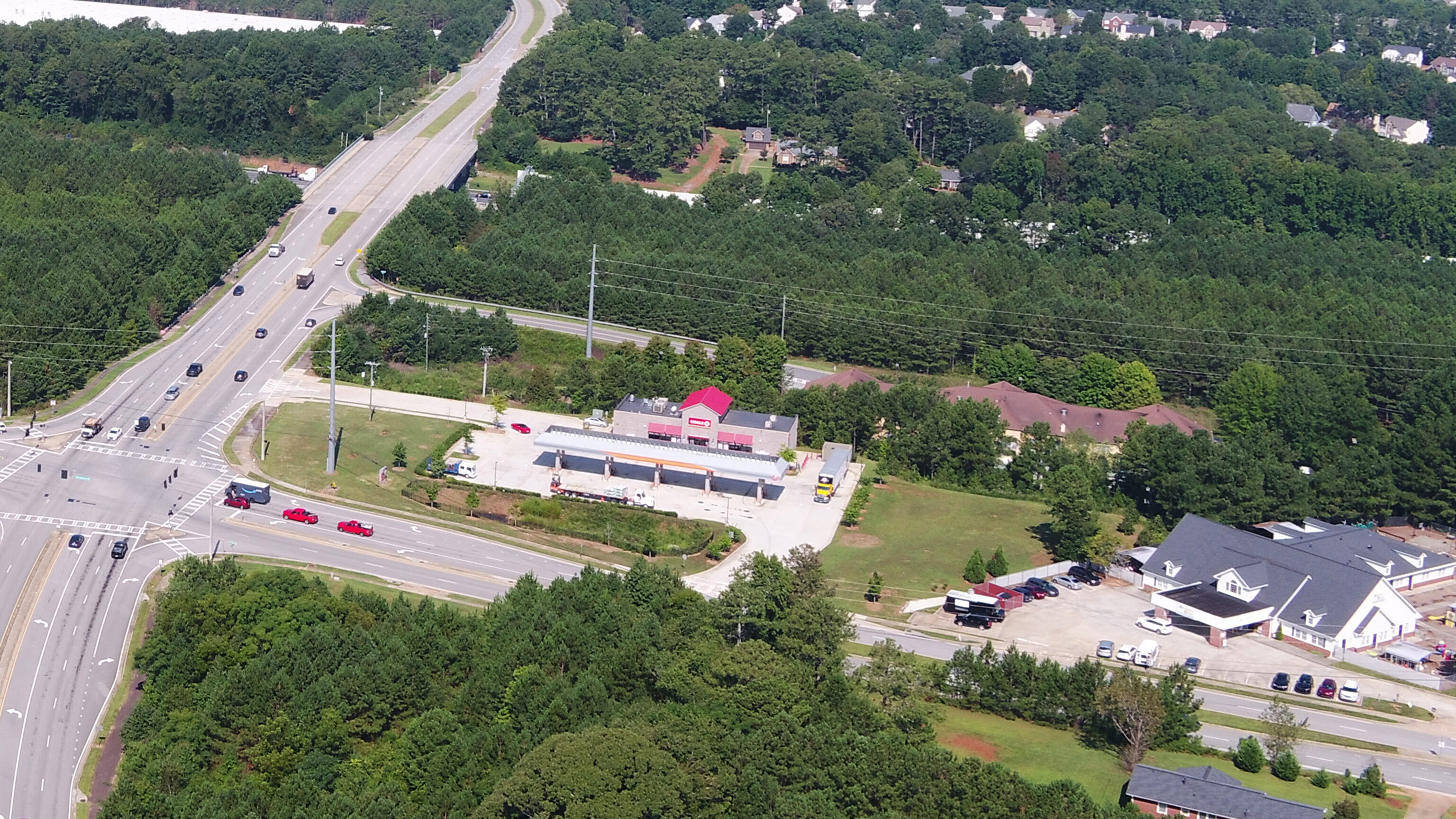 2730 Mcginnis Ferry Road Property Photo 8