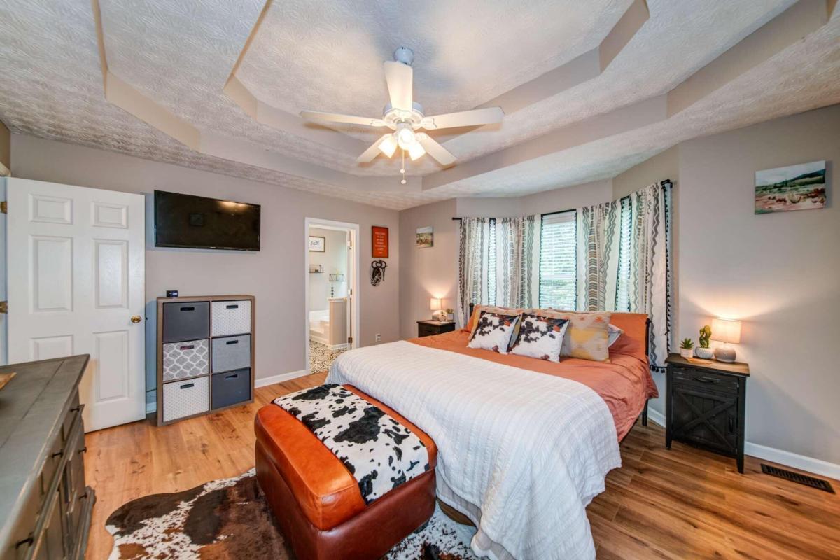 28 Dennis Circle Property Photo 14