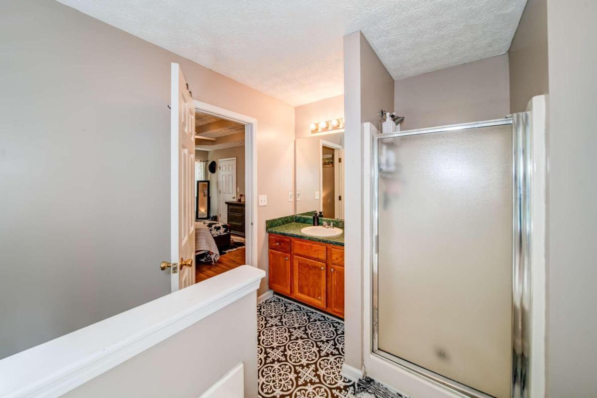 28 Dennis Circle Property Photo 19