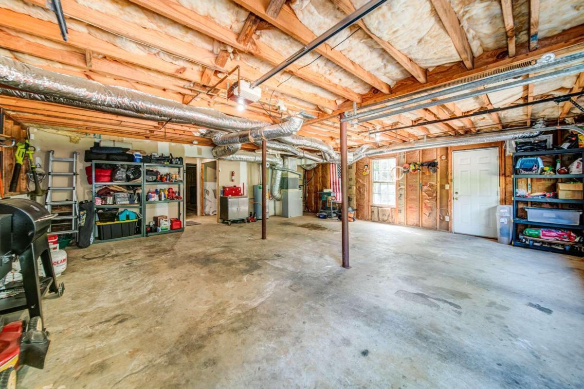 28 Dennis Circle Property Photo 29