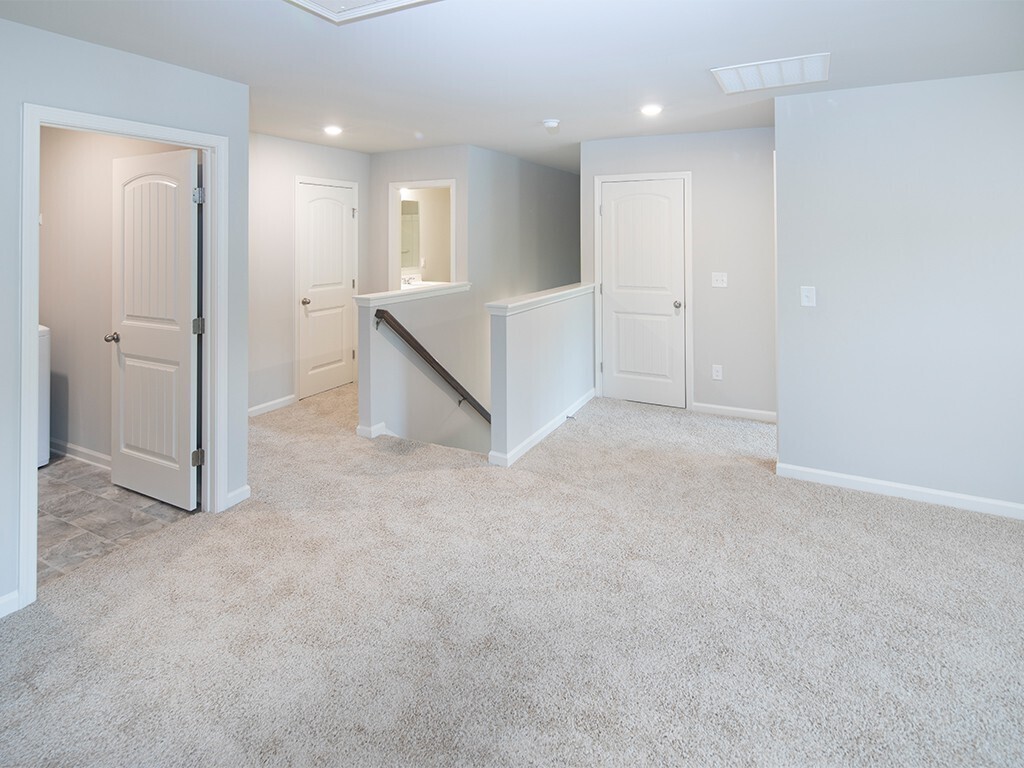963 Garnet Drive Property Photo 8