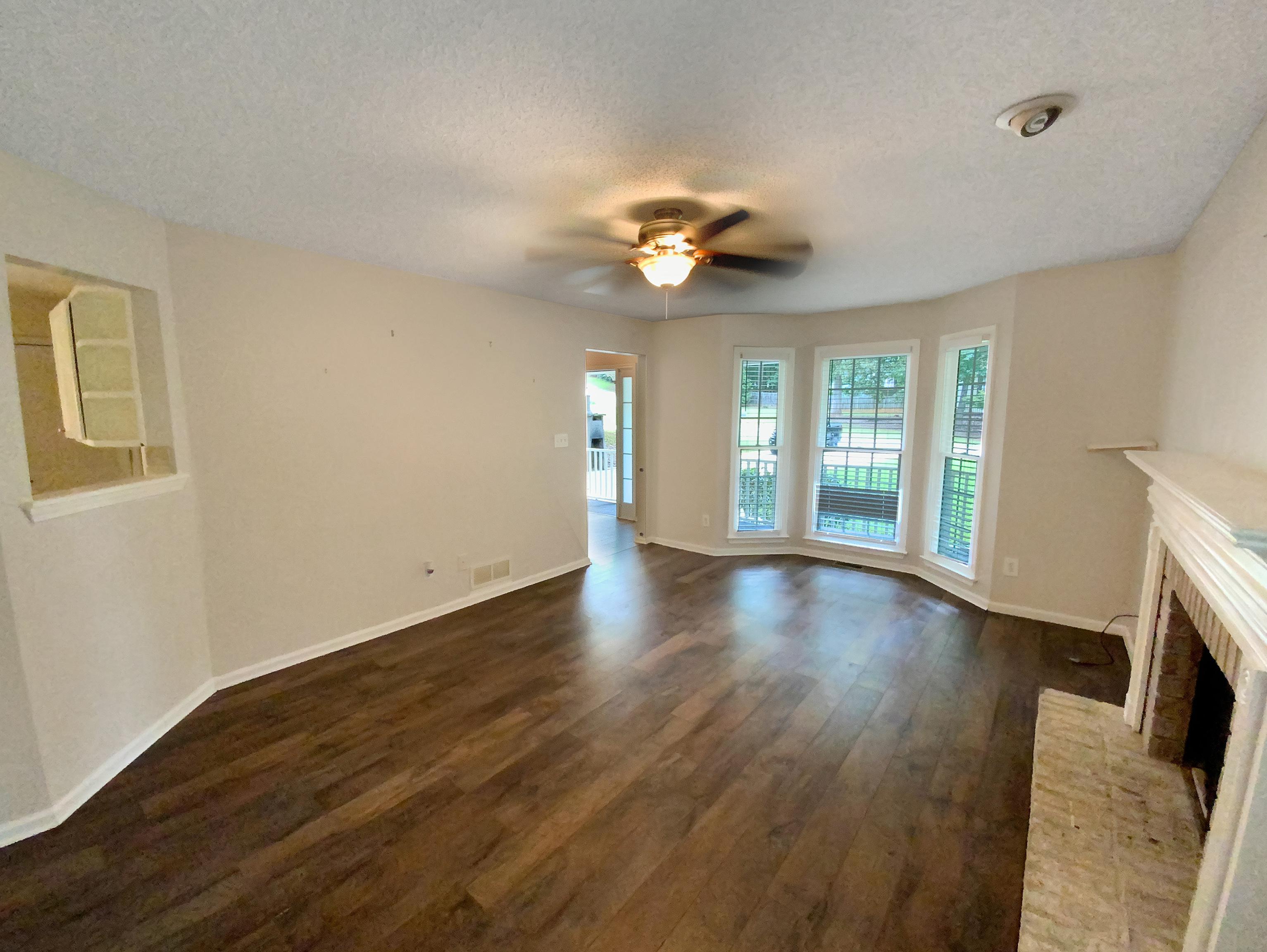 70 Camden Woods Place Property Photo 4