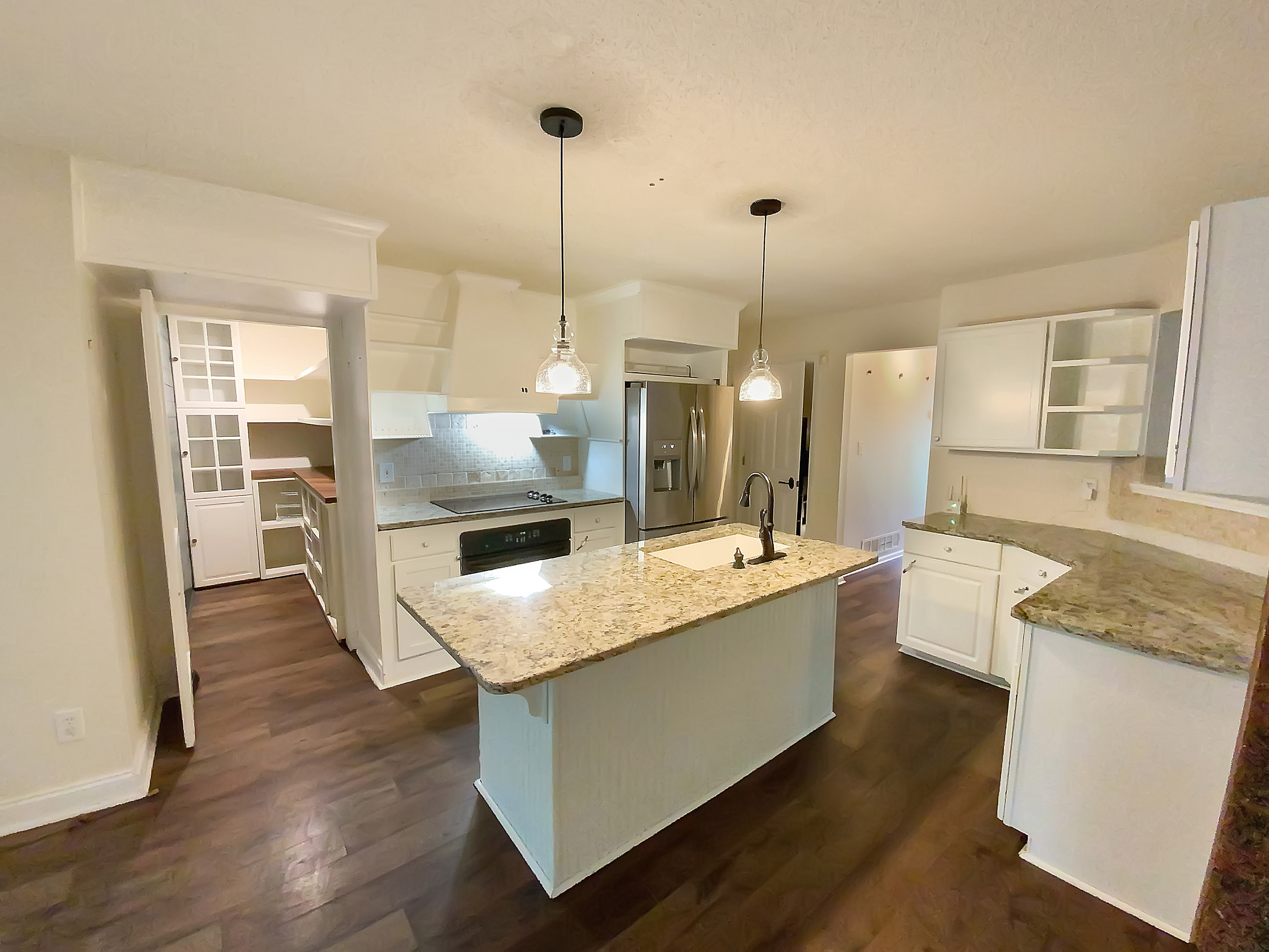 70 Camden Woods Place Property Photo 5