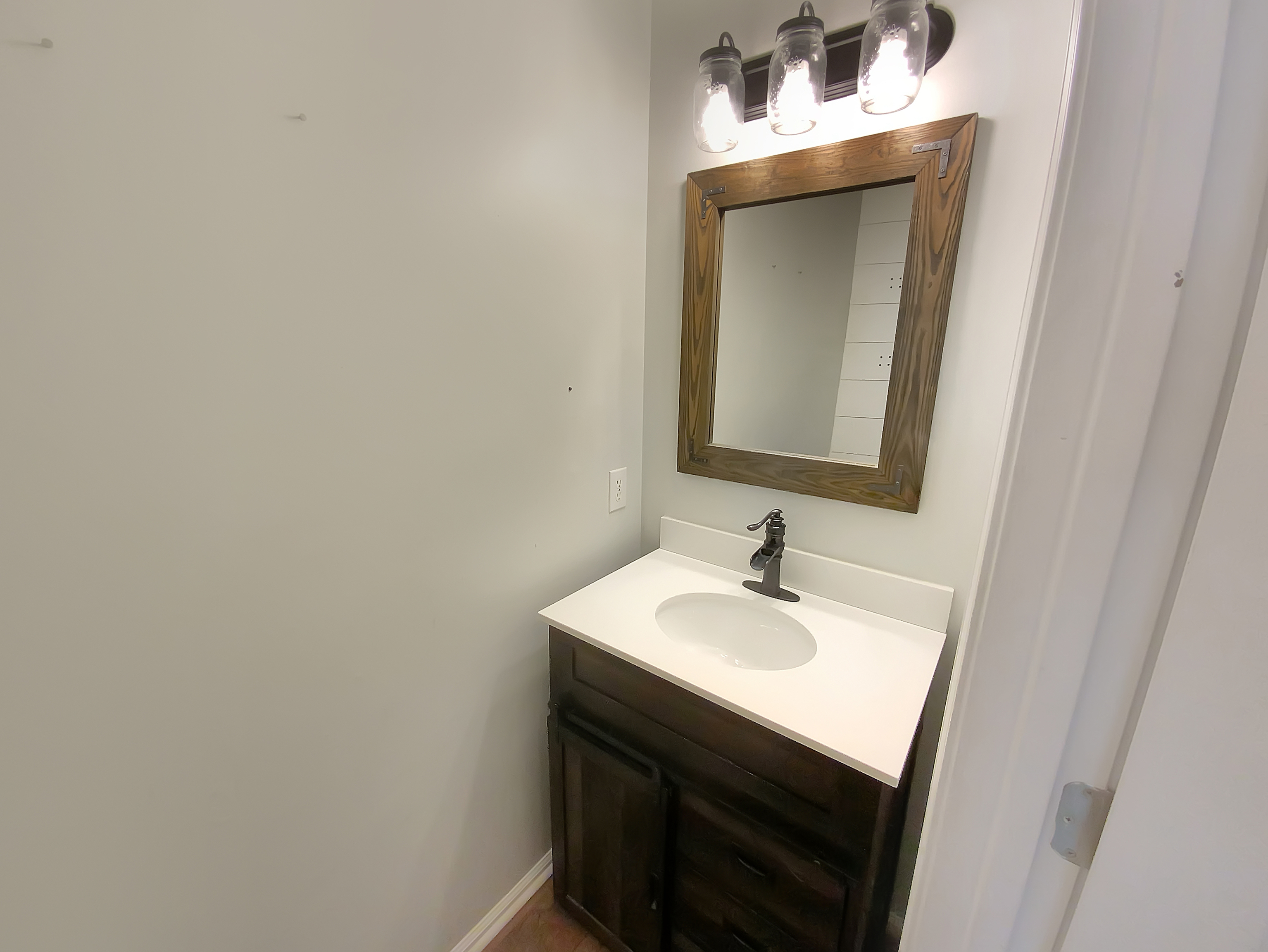 70 Camden Woods Place Property Photo 17