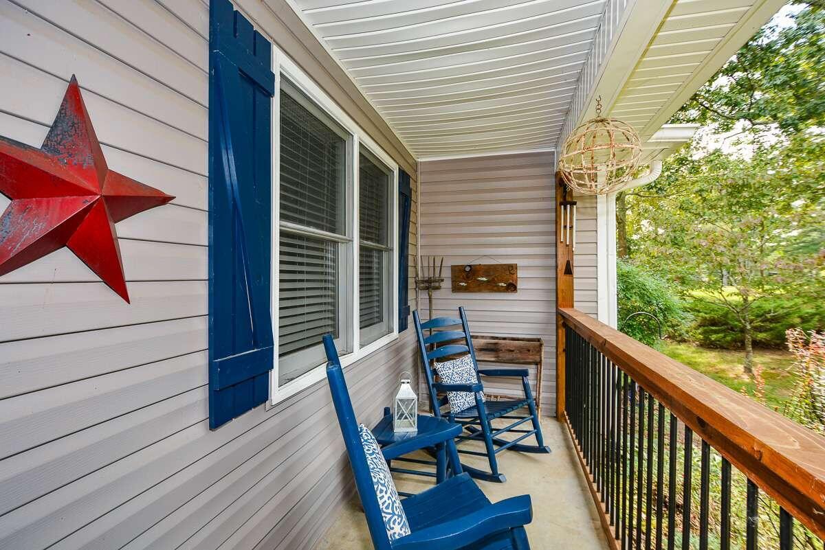 66 Oak Hill Drive Ne Property Photo 5