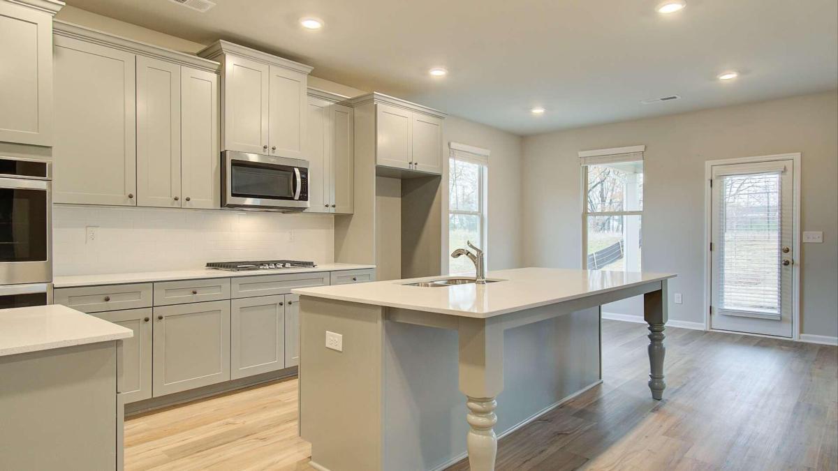 3130 Thicket Lane Property Photo 4