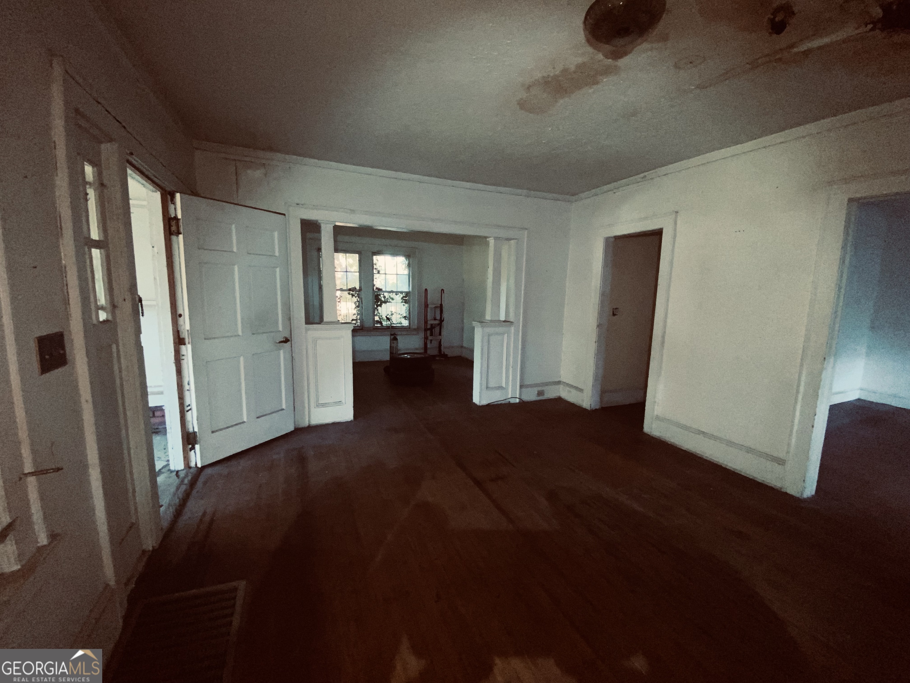 1053 Mayson Turner Road Nw Property Photo 3