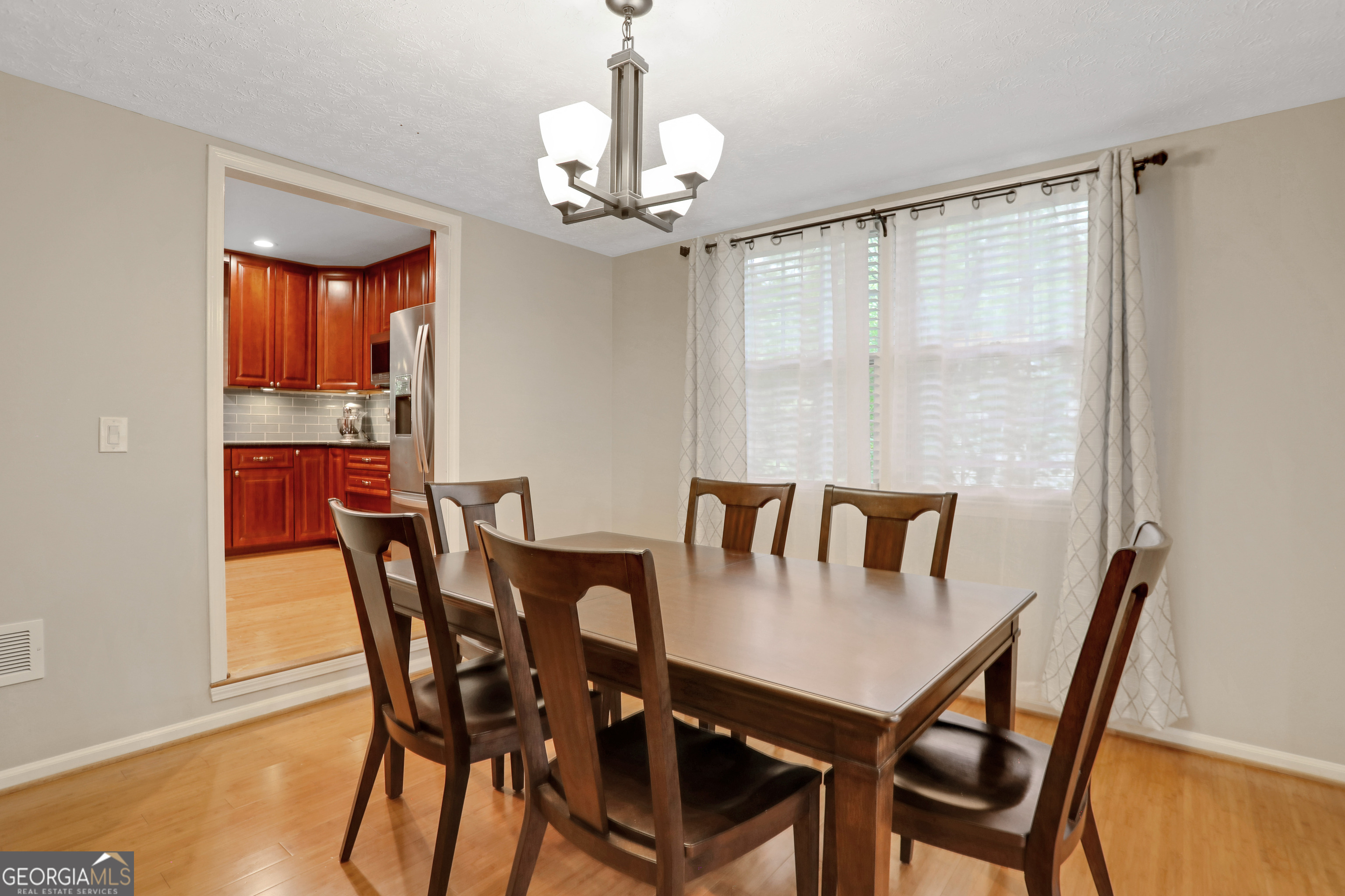 2751 W Fontainebleau Drive Property Photo 20