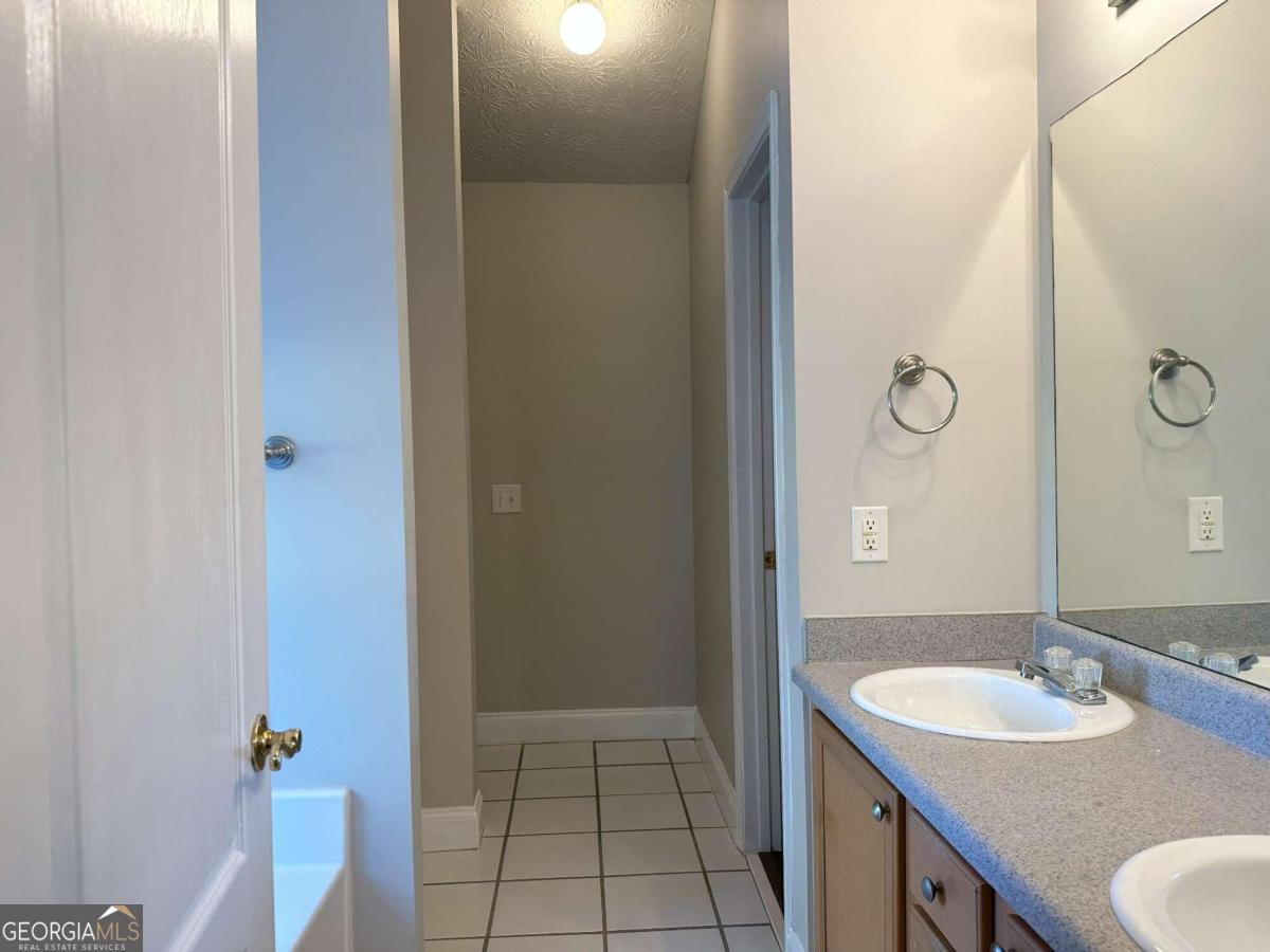 1250 Stone Shoals Terrace Property Photo 13