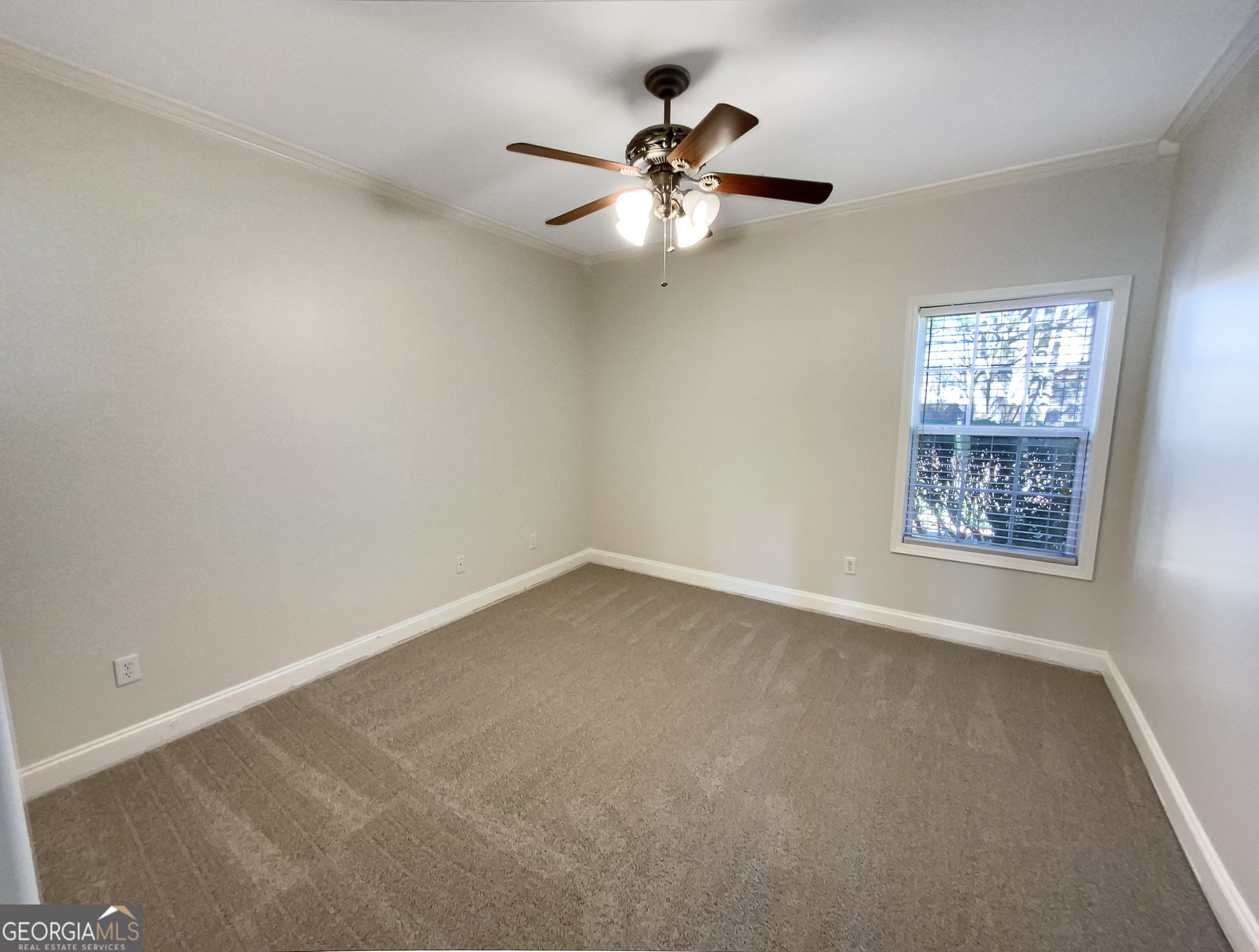 457 Glouchester Drive Property Photo 14