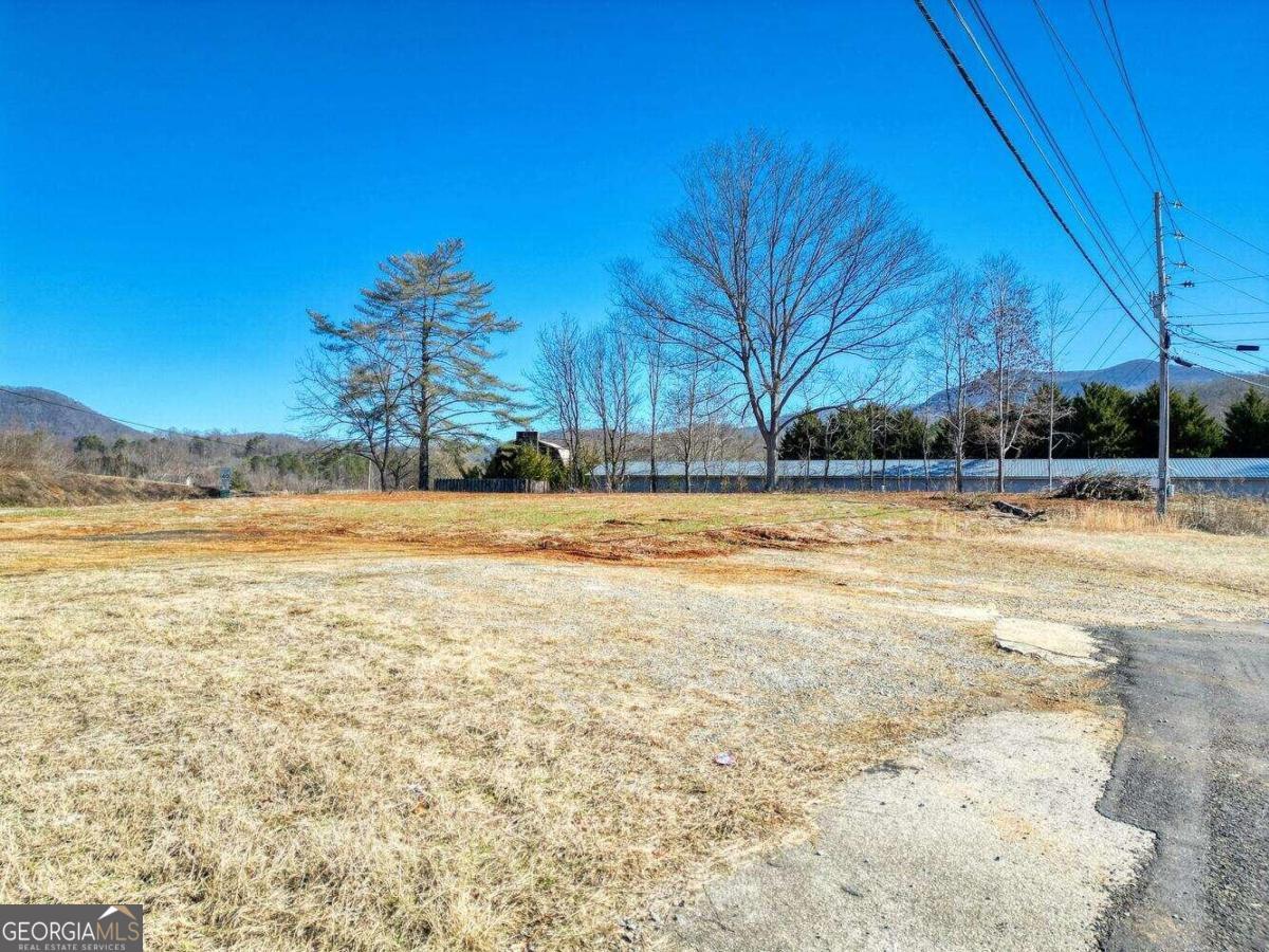 1870 State Hwy 75 N Property Photo 8