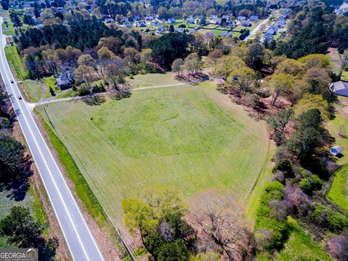 1129 Loganville Highway Property Photo 3