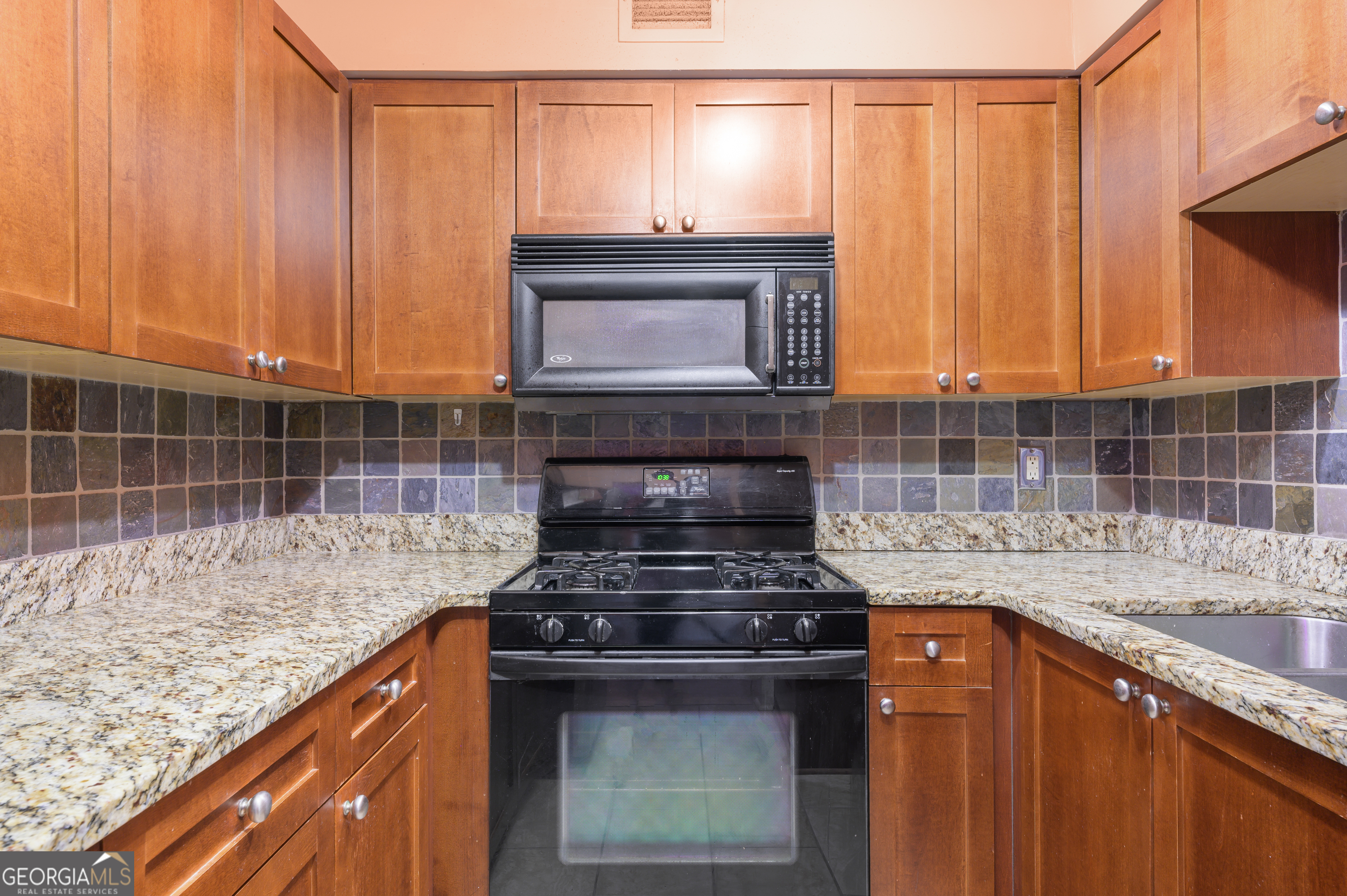 2479 Peachtree Road Ne # 601 Property Photo 7