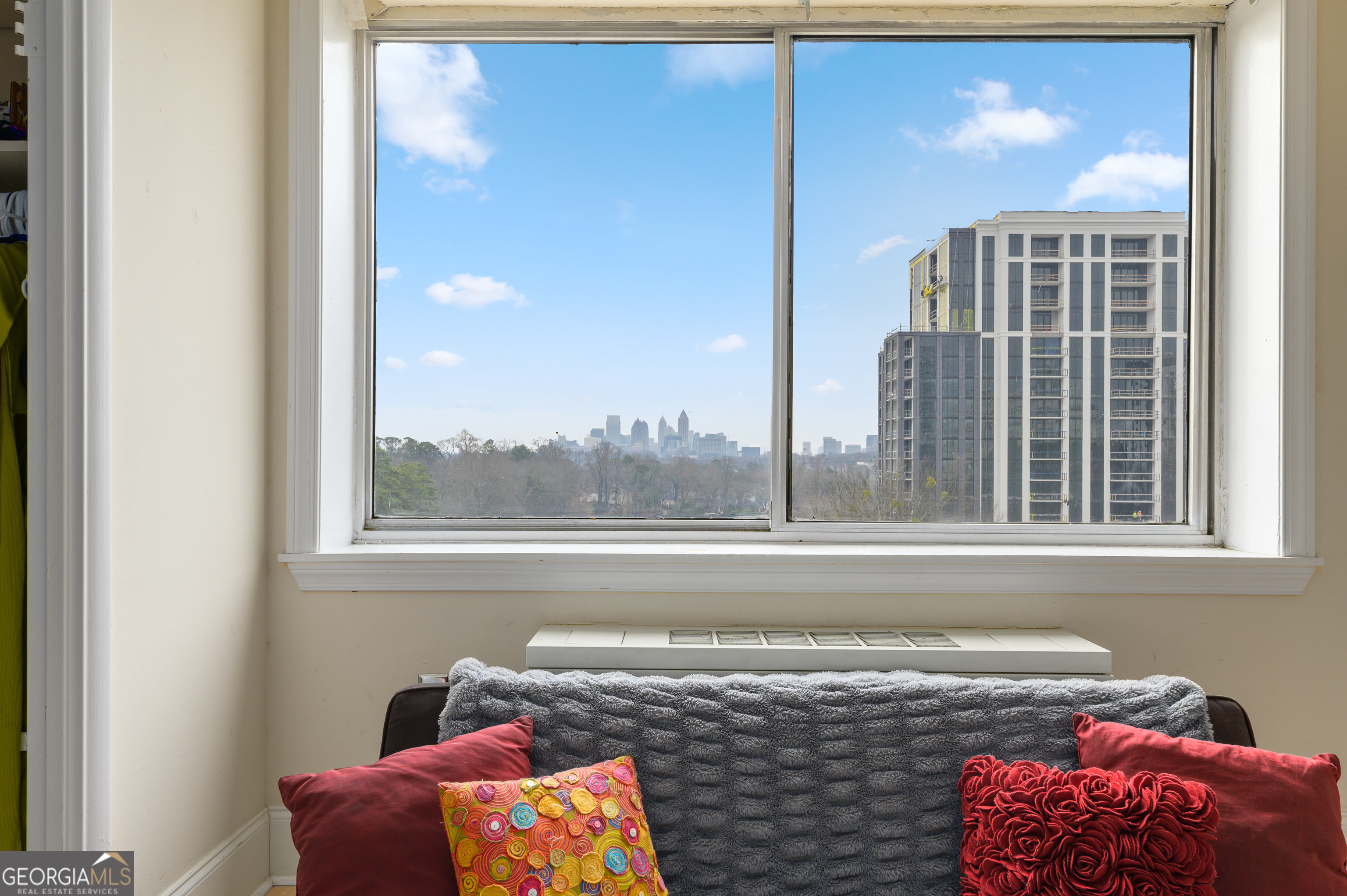 2479 Peachtree Road Ne # 601 Property Photo 9