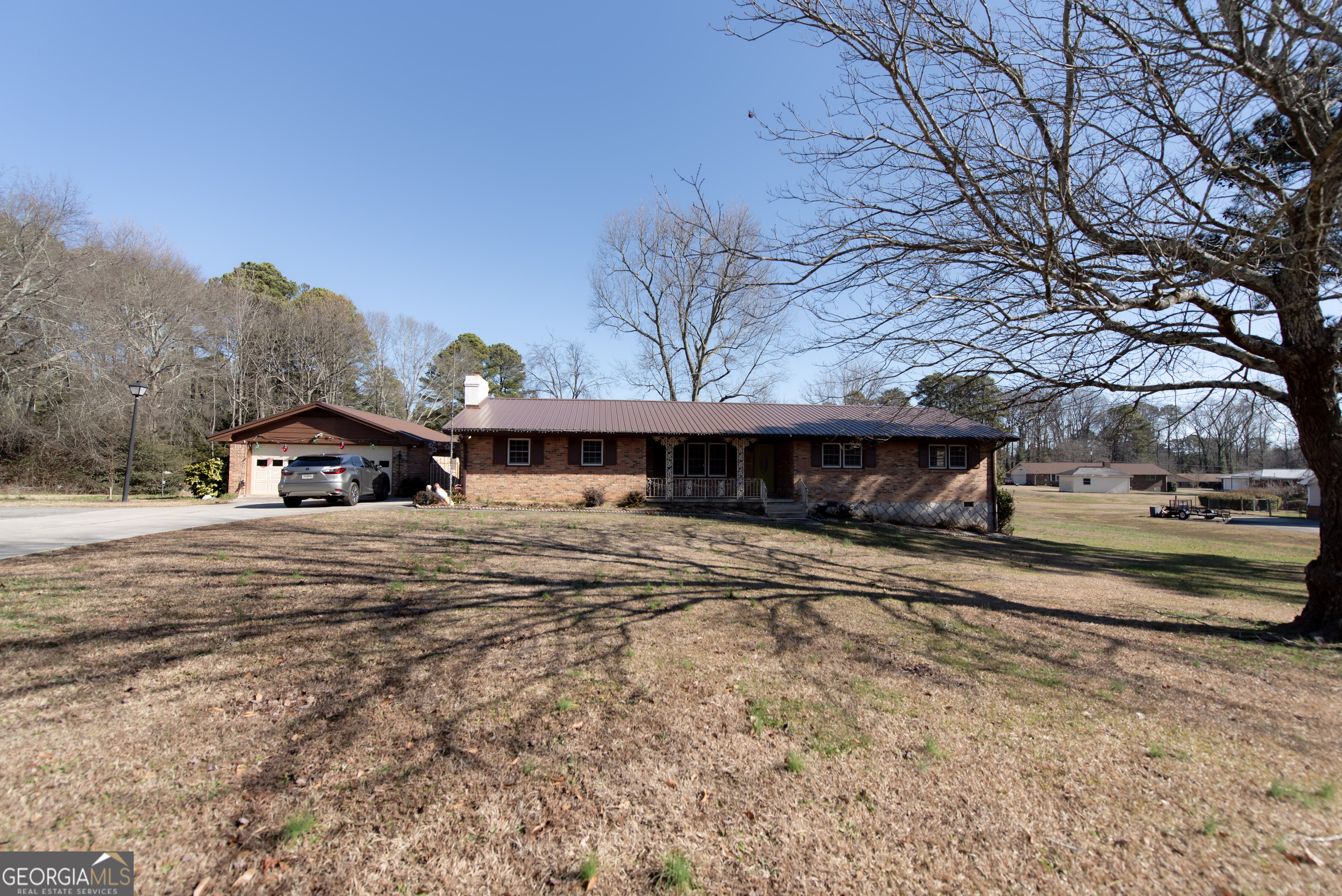 2379 Eastwood Drive Property Photo 1