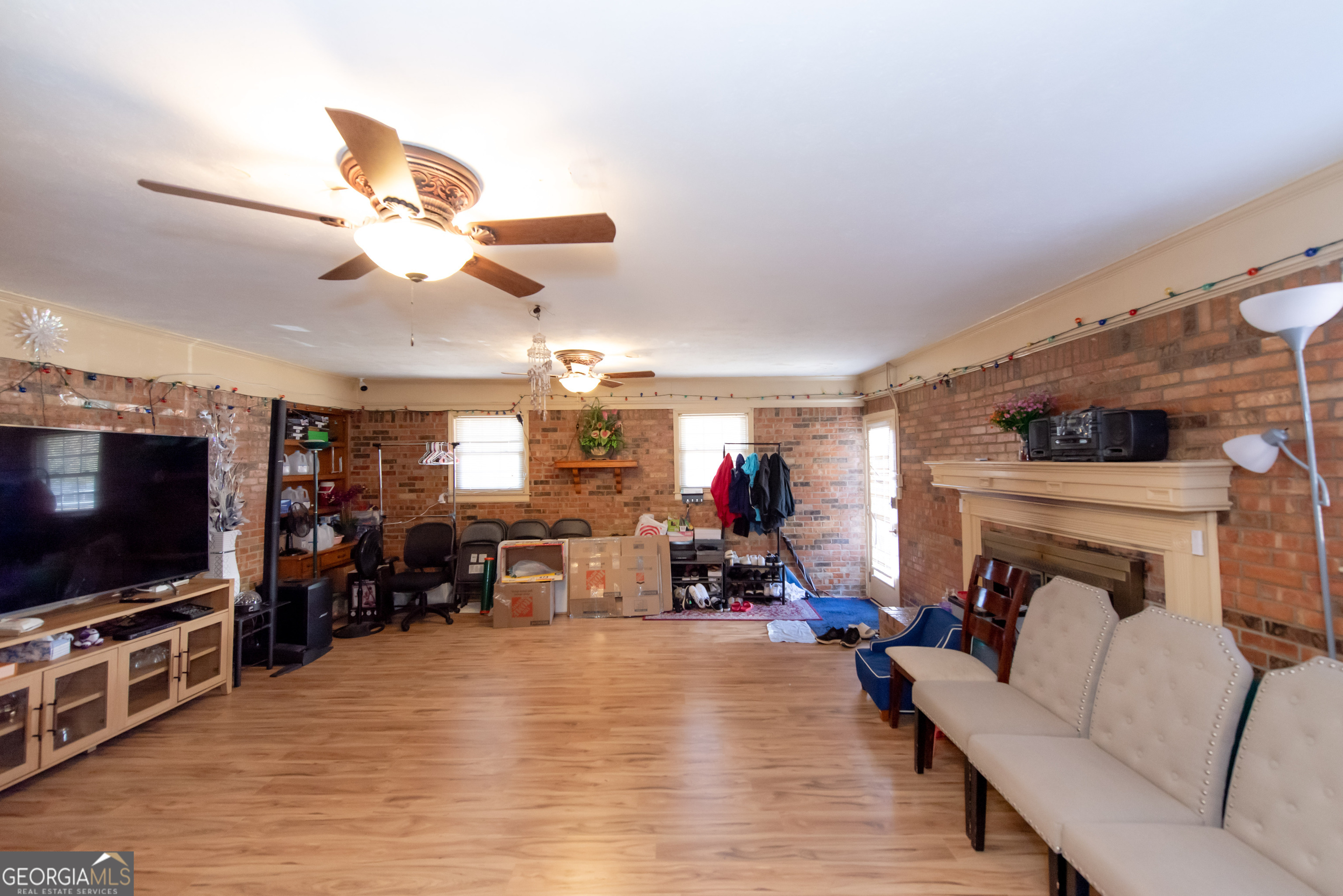2379 Eastwood Drive Property Photo 8