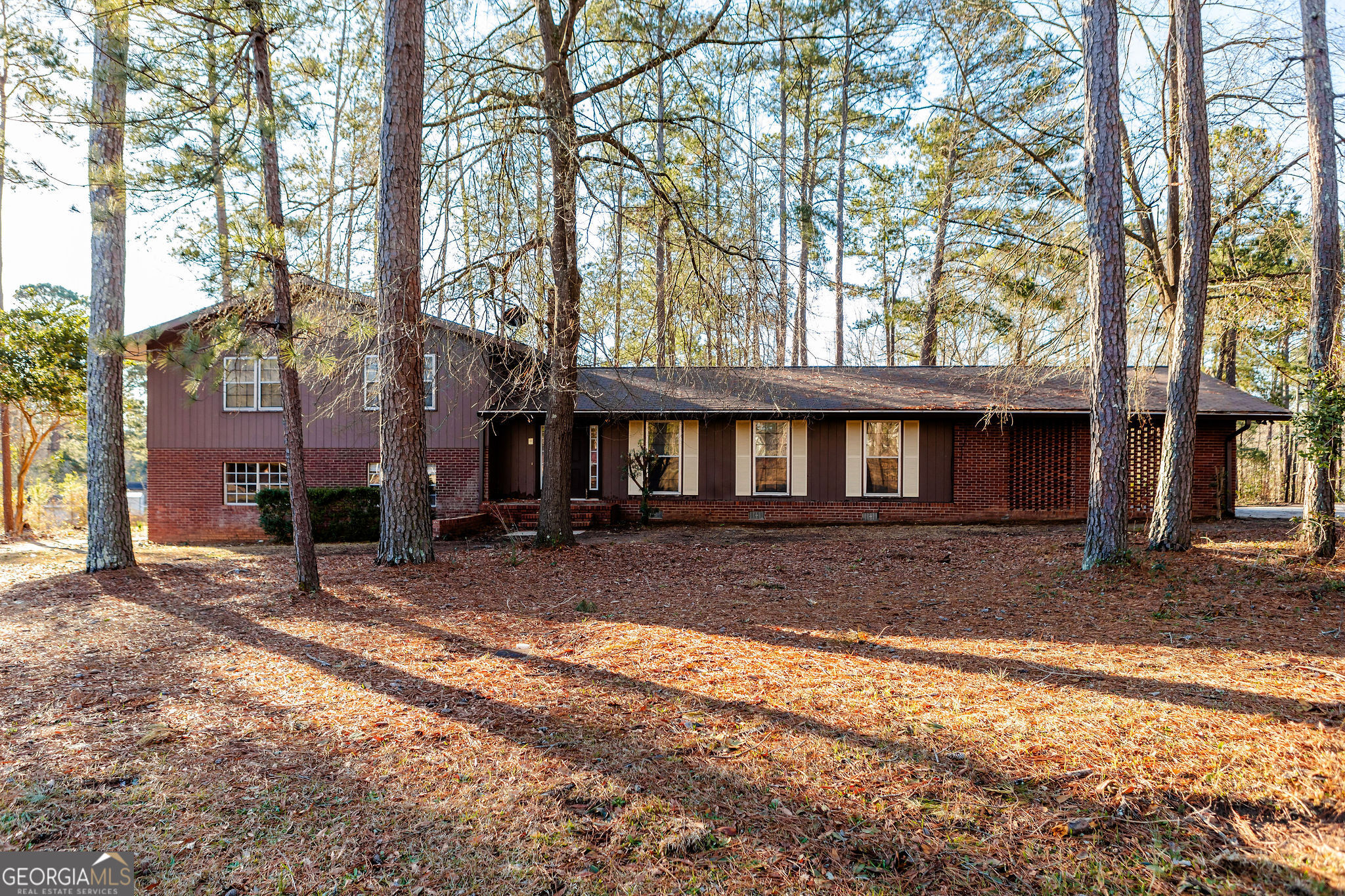 1100 Dunlap Road Ne Property Photo 1