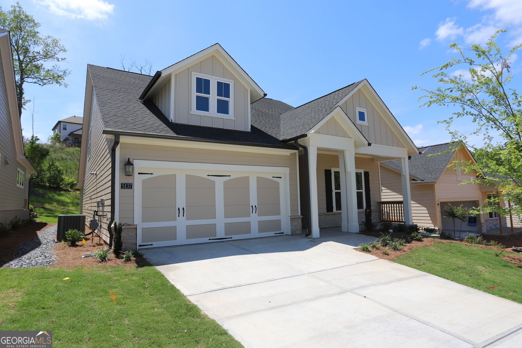 5137 Aster Bend Property Photo 4