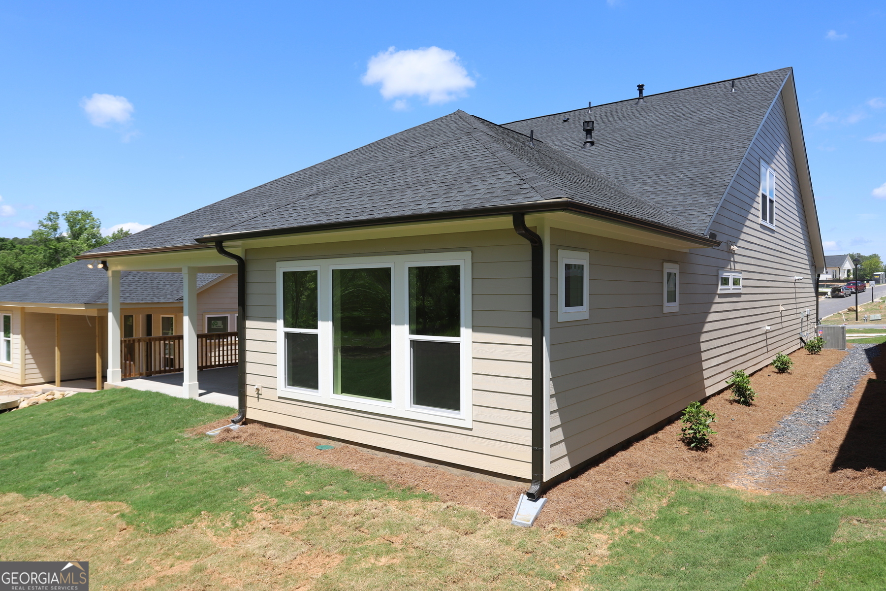 5137 Aster Bend Property Photo 6