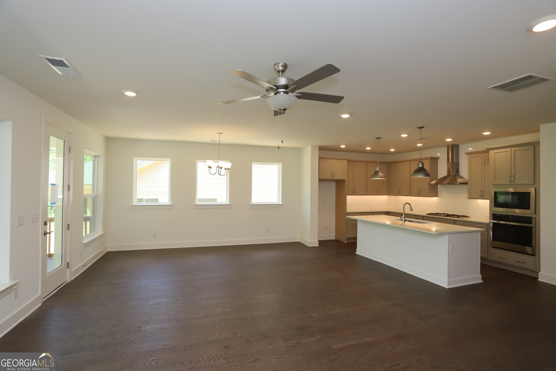5137 Aster Bend Property Photo 8